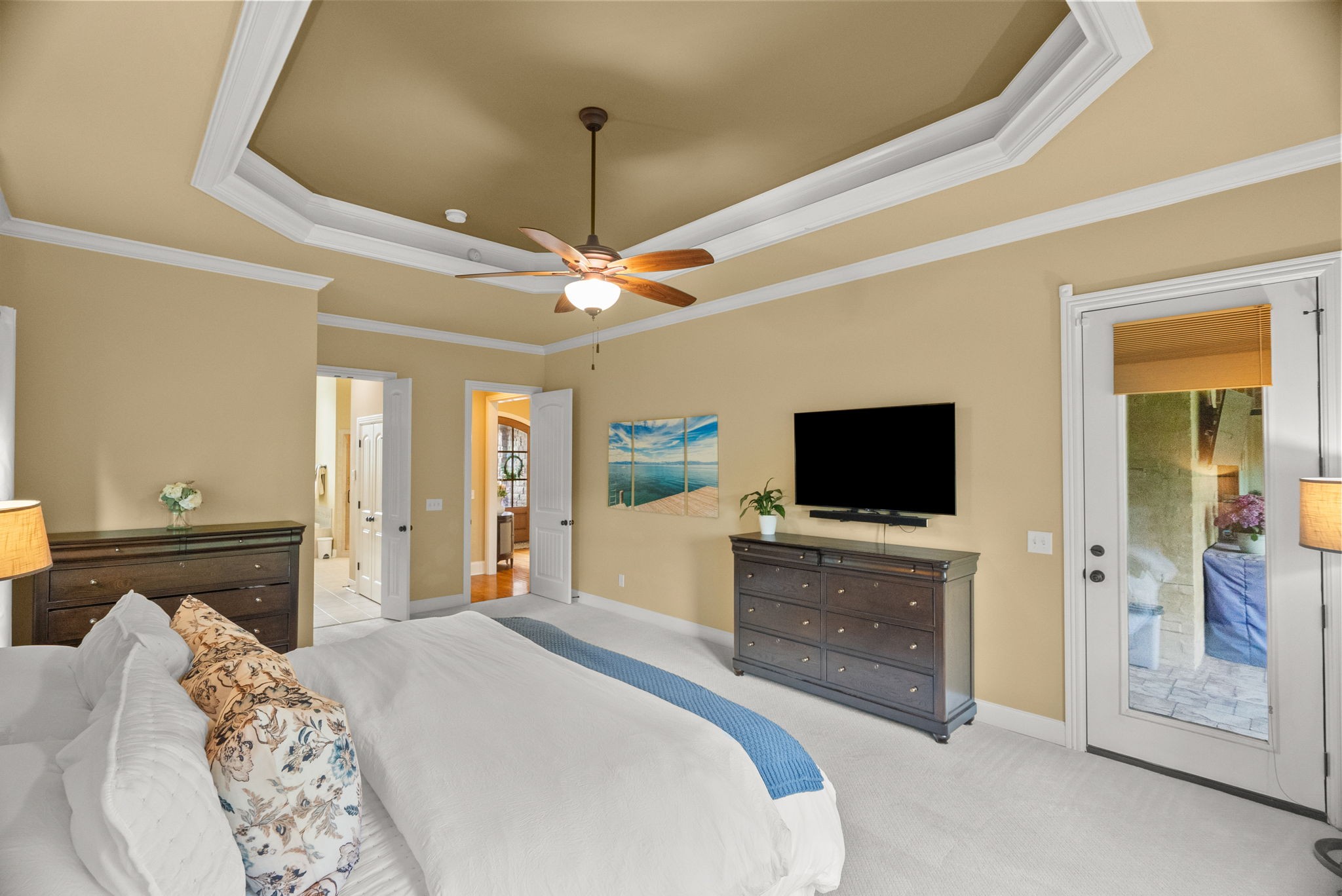1606 Boardwalk Pl