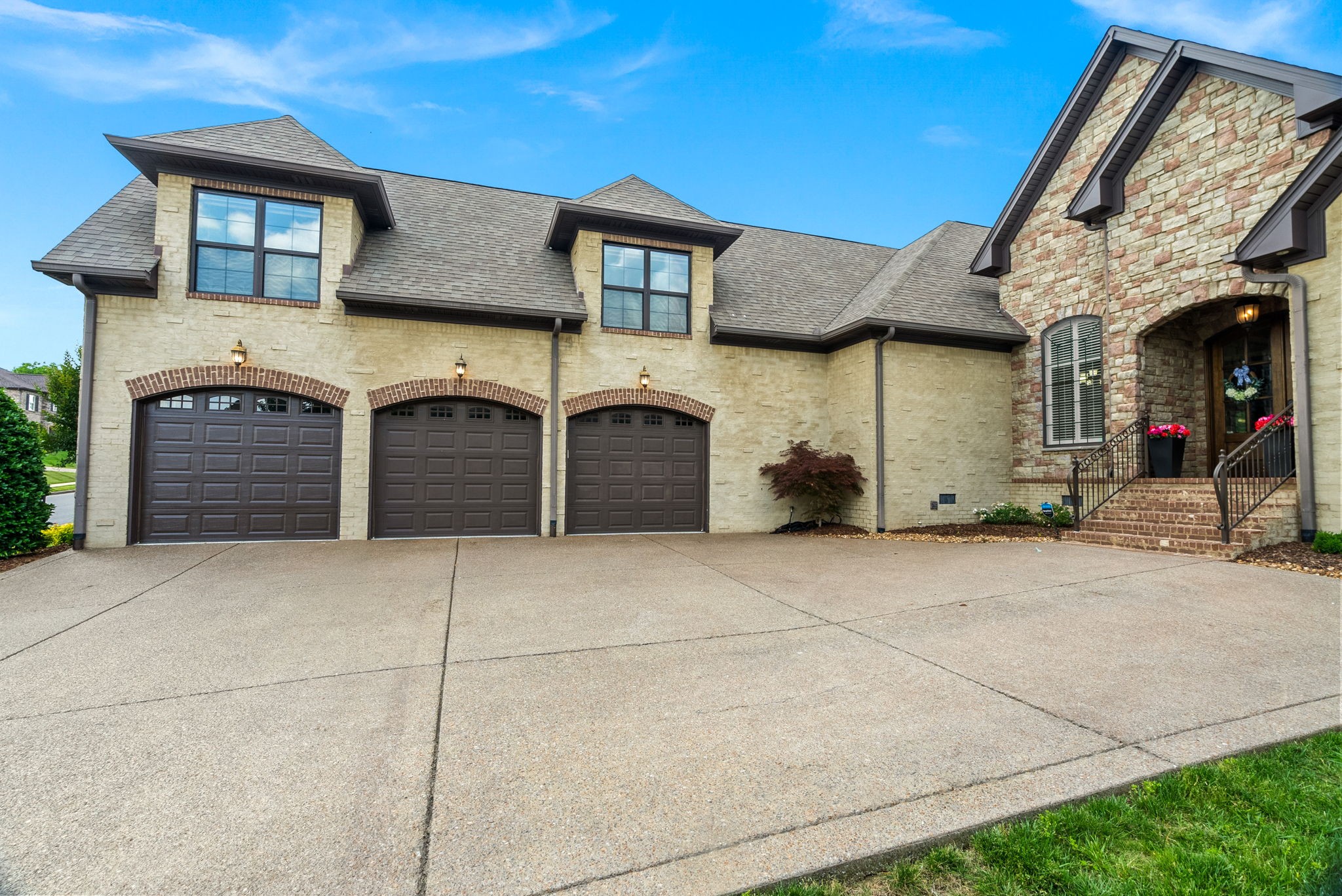 1606 Boardwalk Pl