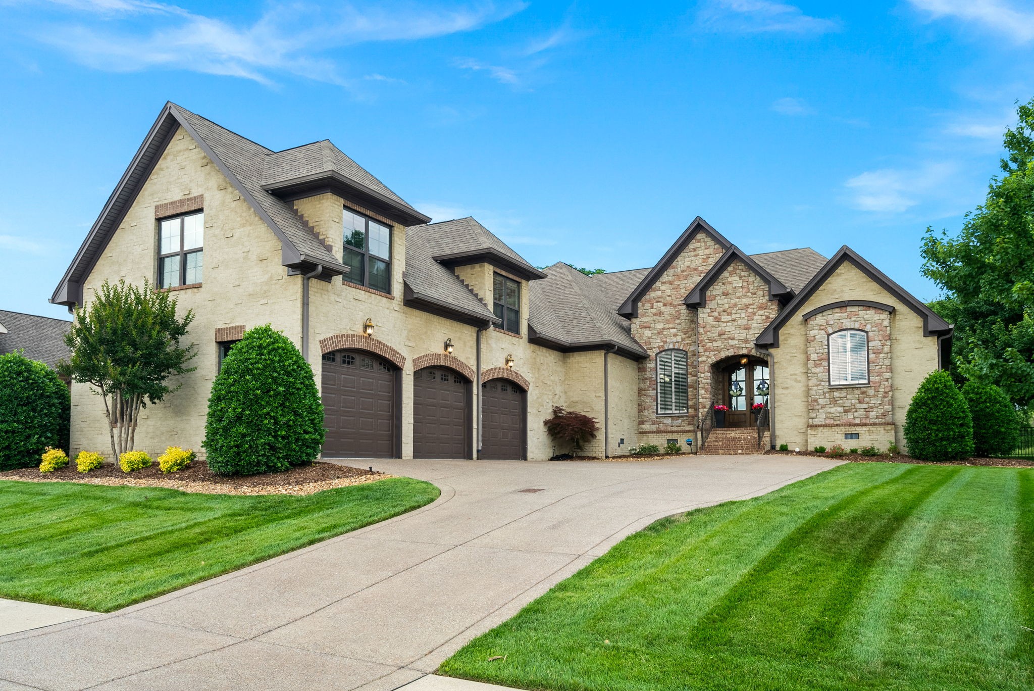 1606 Boardwalk Pl