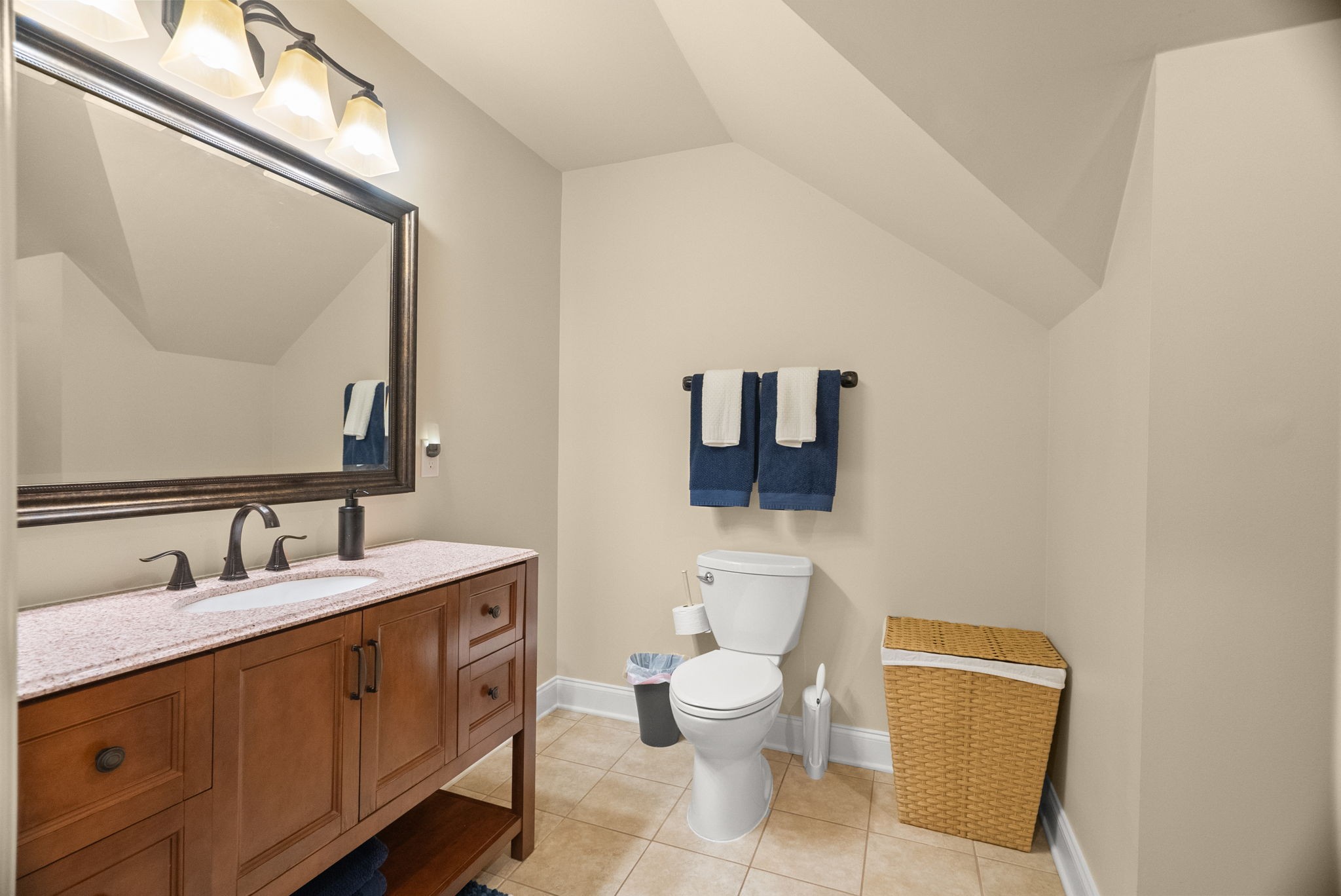 1606 Boardwalk Pl