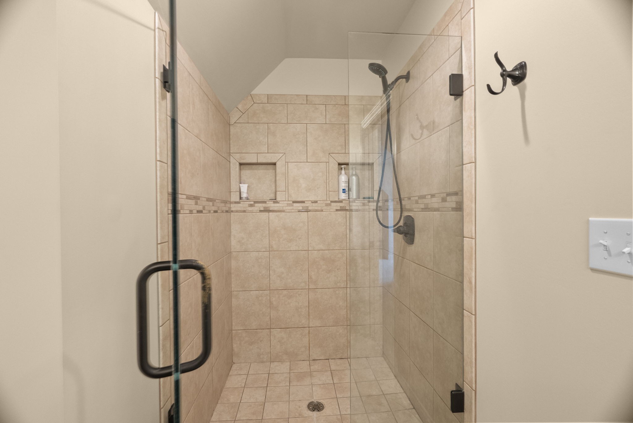 1606 Boardwalk Pl