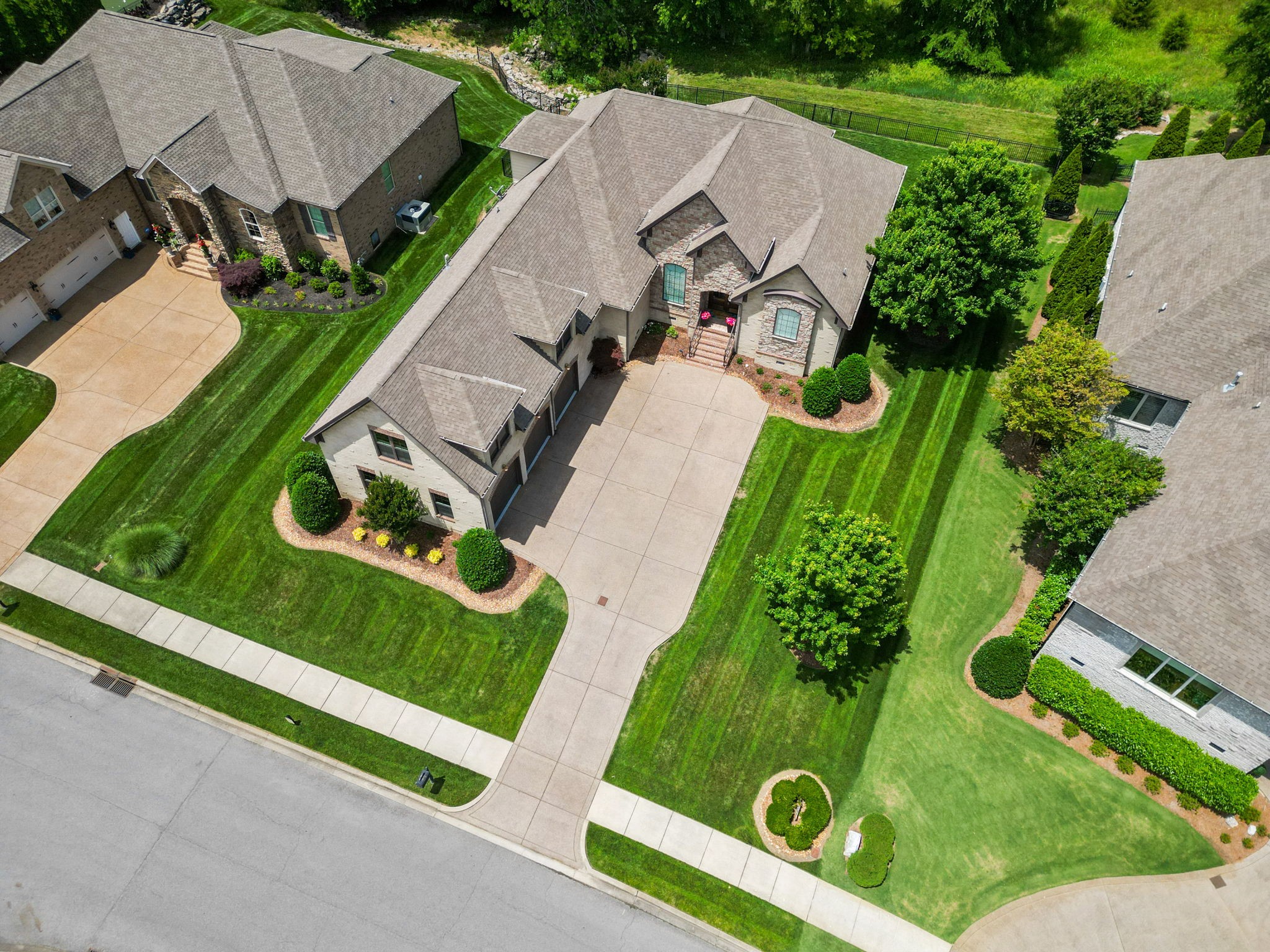 1606 Boardwalk Pl