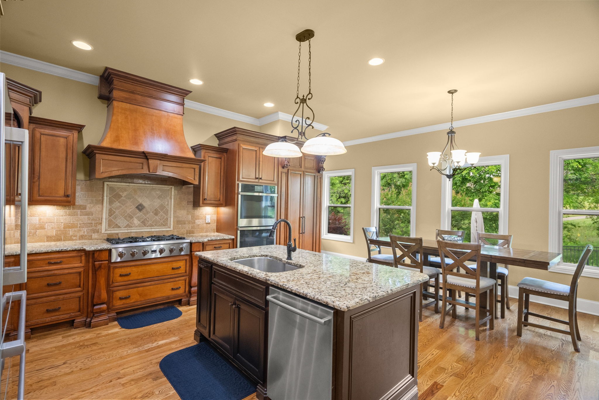 1606 Boardwalk Pl