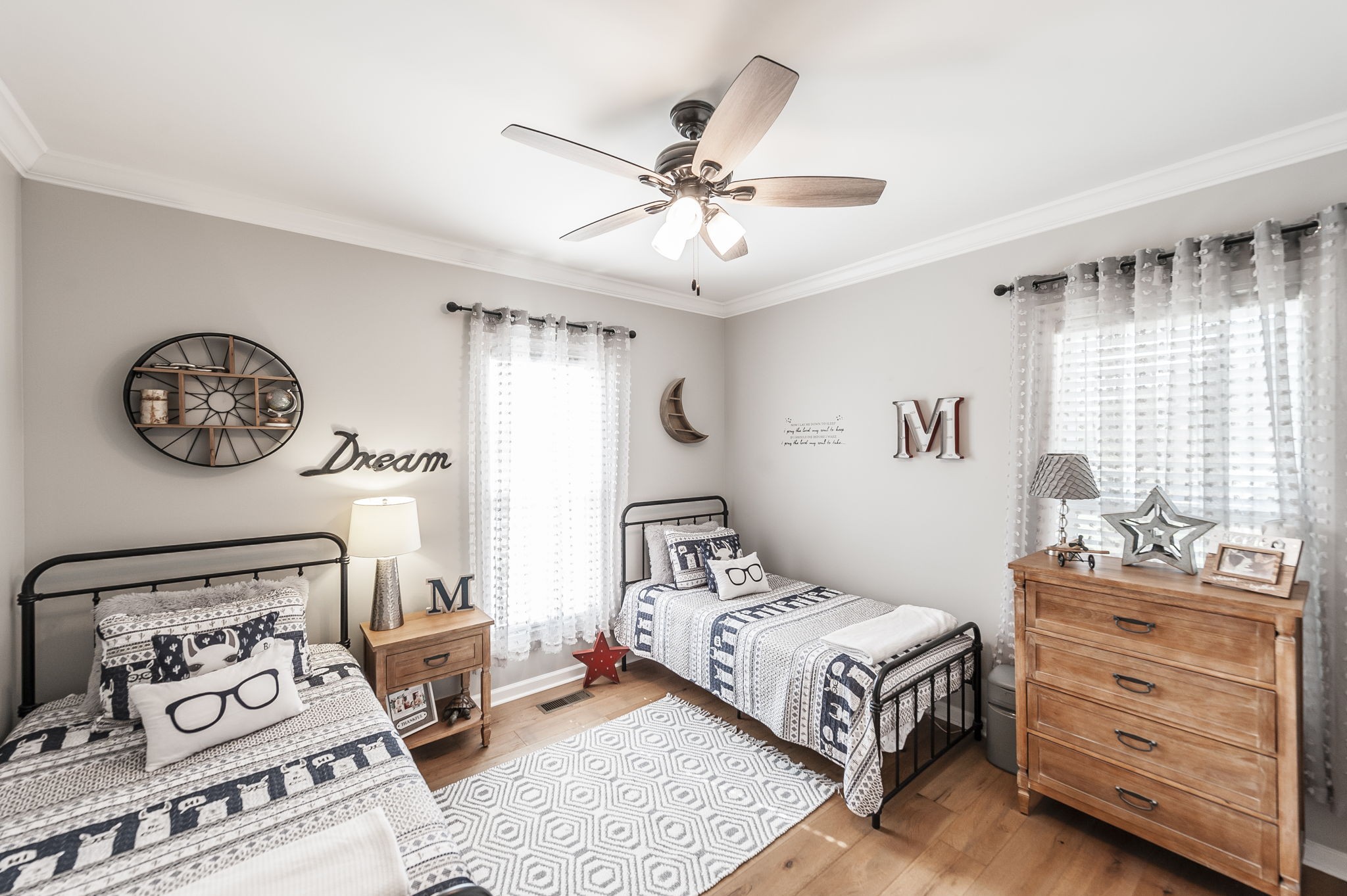 145 Bloomsbury Dr