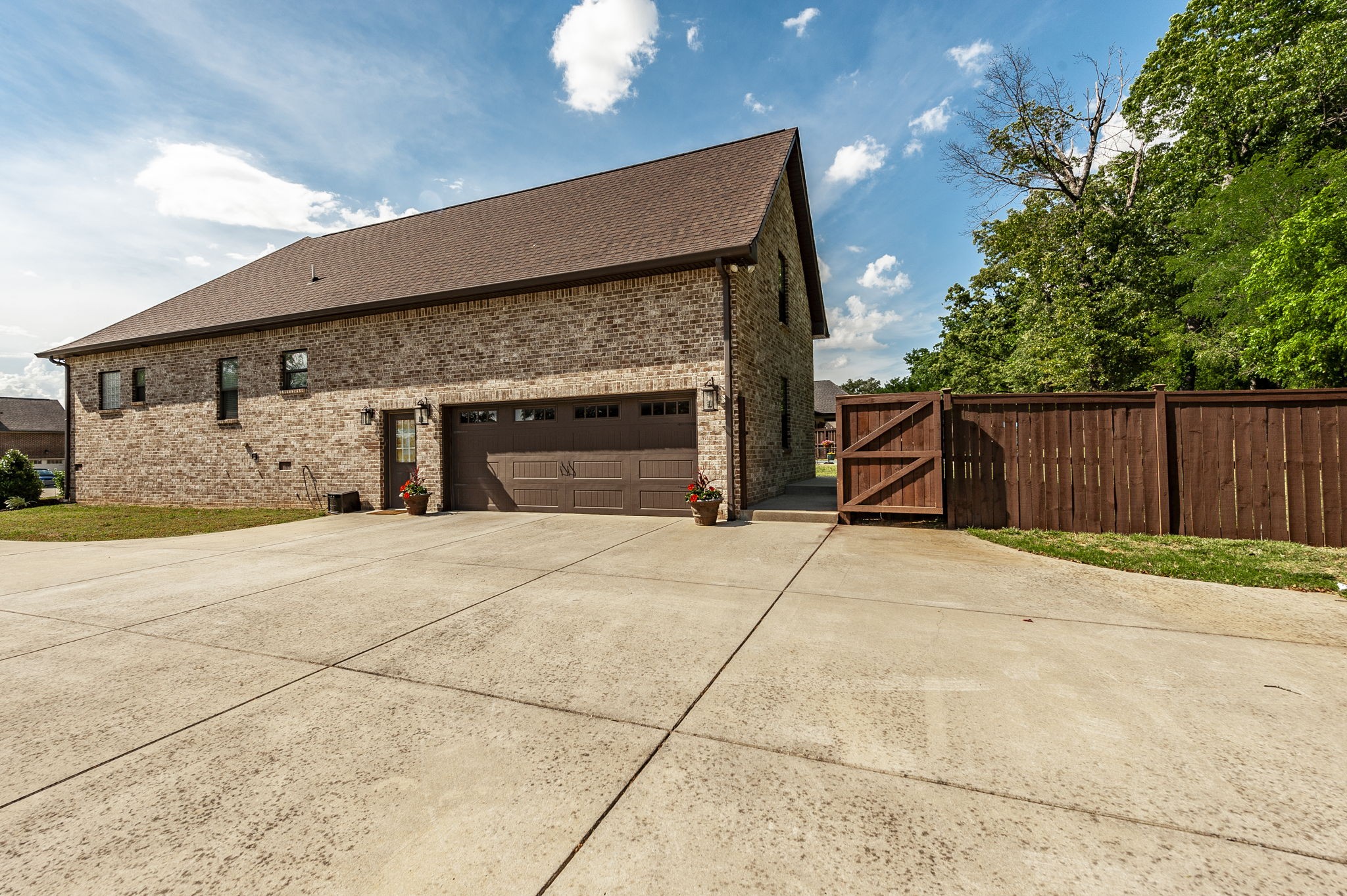 145 Bloomsbury Dr