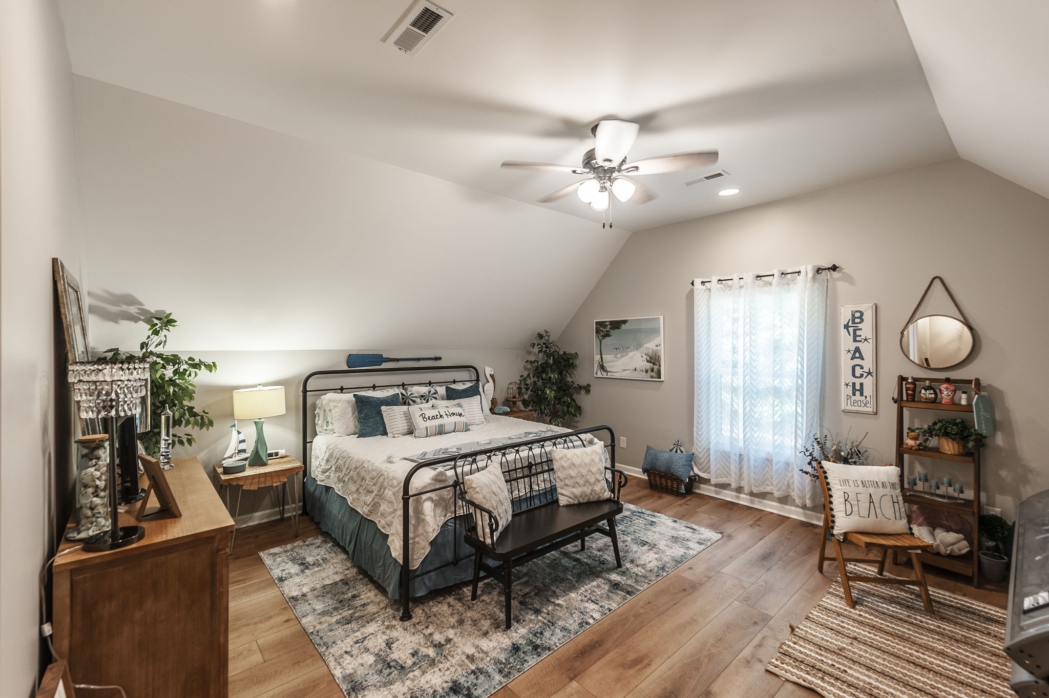 145 Bloomsbury Dr