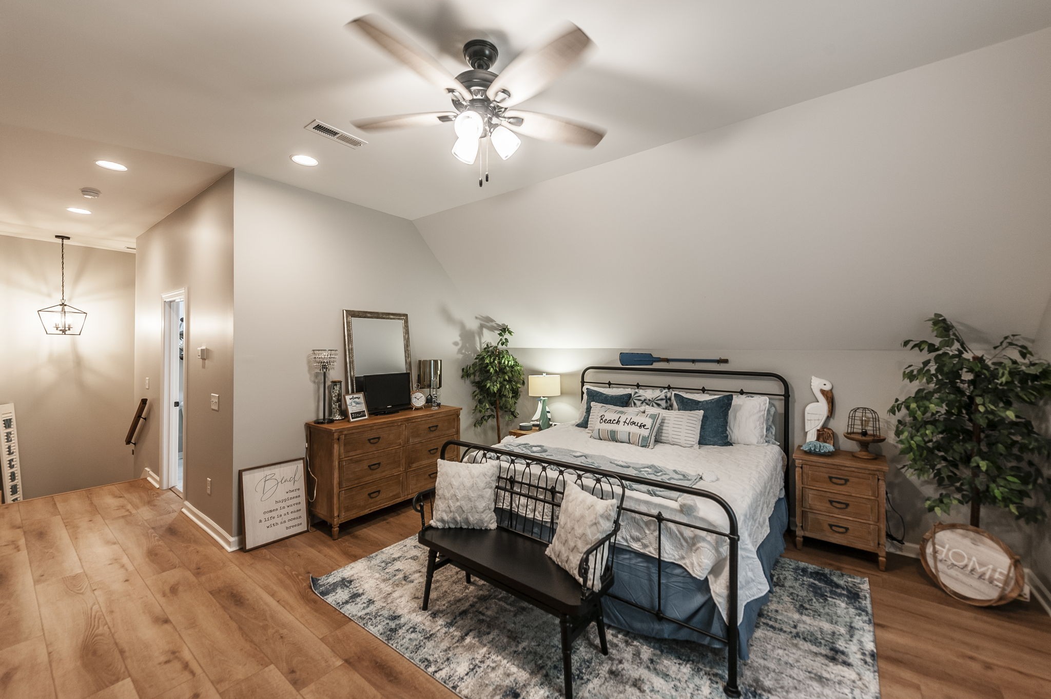 145 Bloomsbury Dr