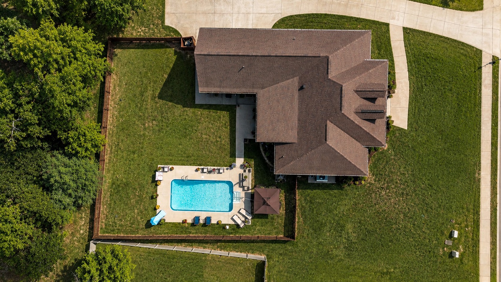 145 Bloomsbury Dr