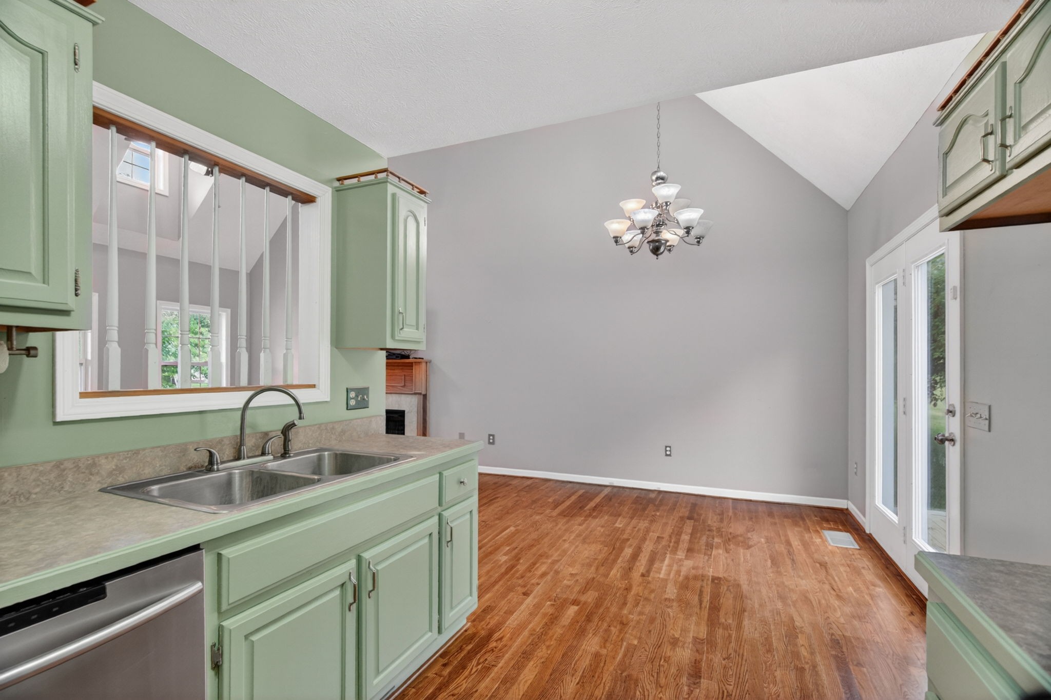 128 Cody Ct