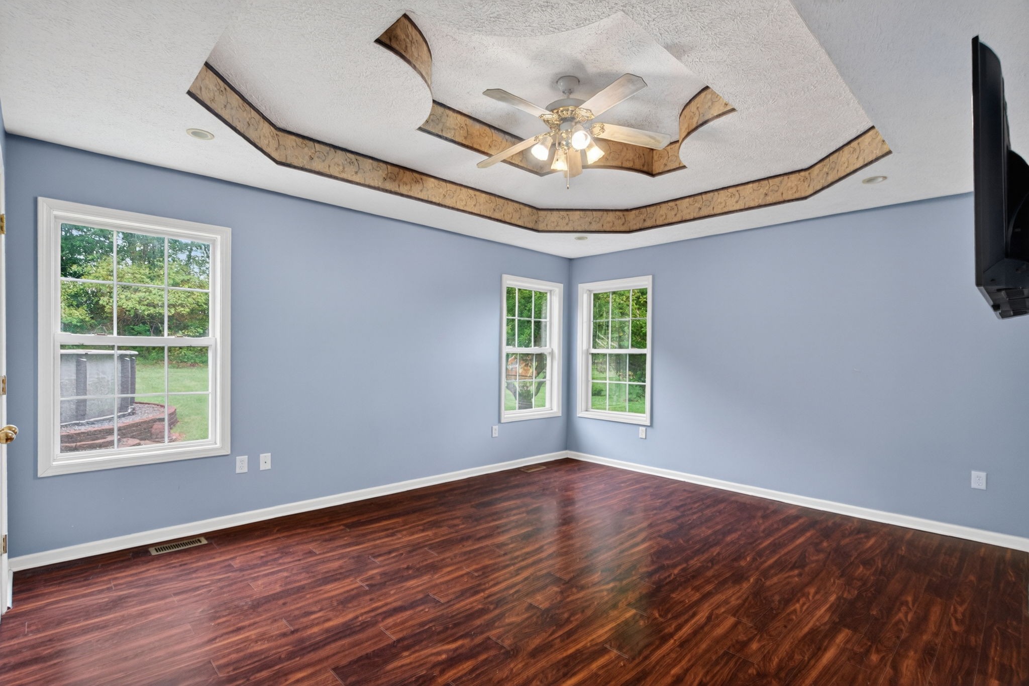128 Cody Ct
