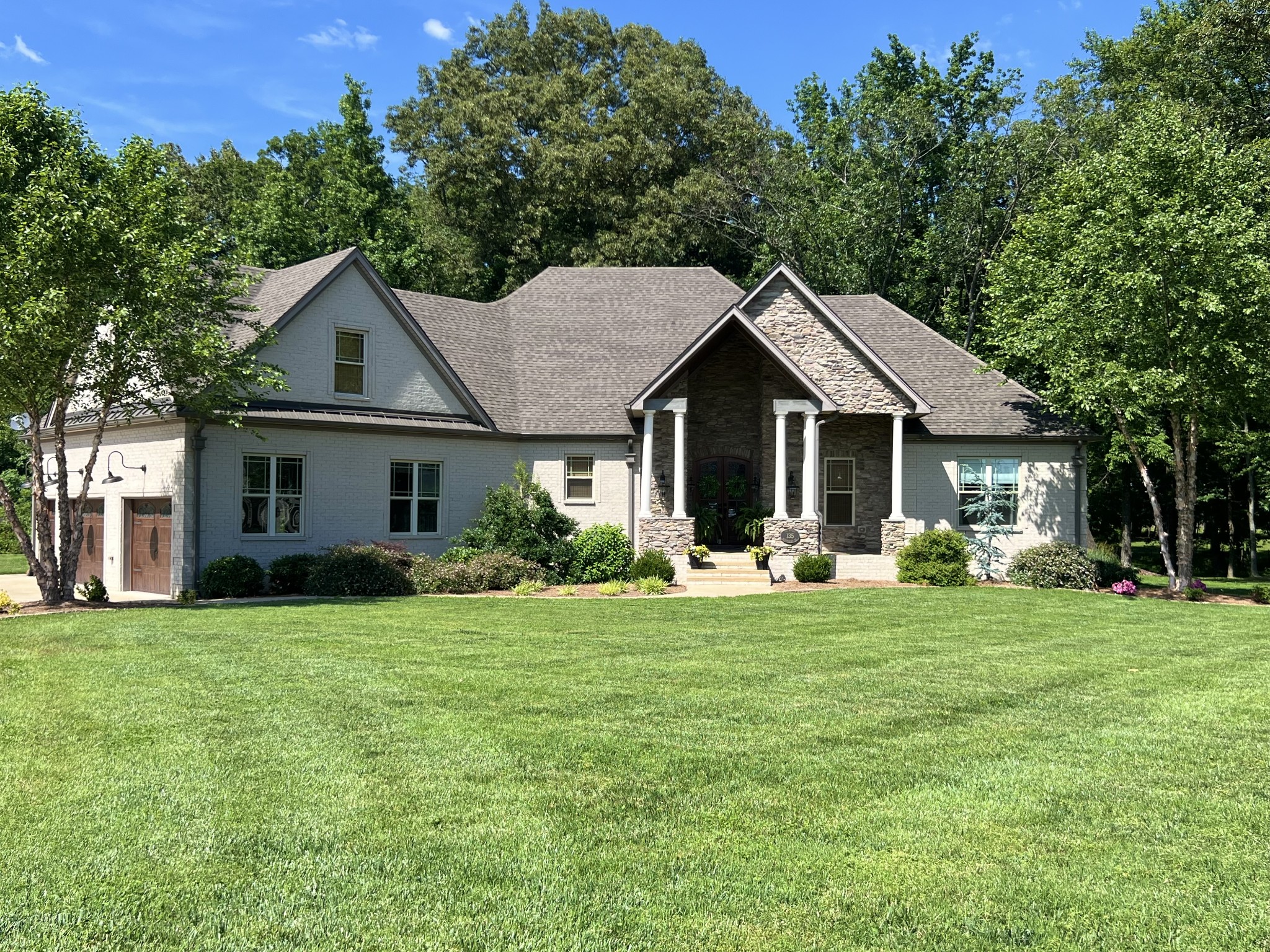 135 Bloomsbury Dr