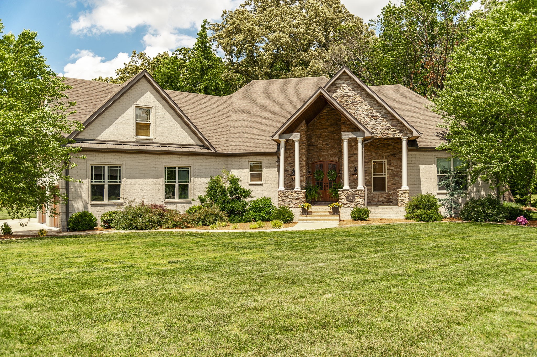 135 Bloomsbury Dr