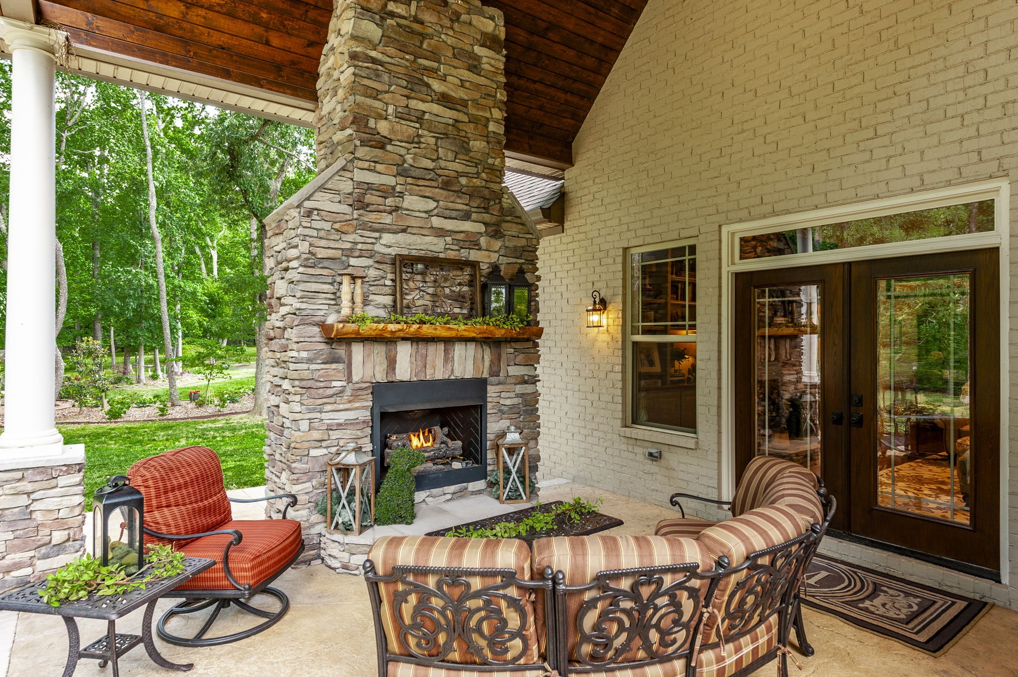 135 Bloomsbury Dr