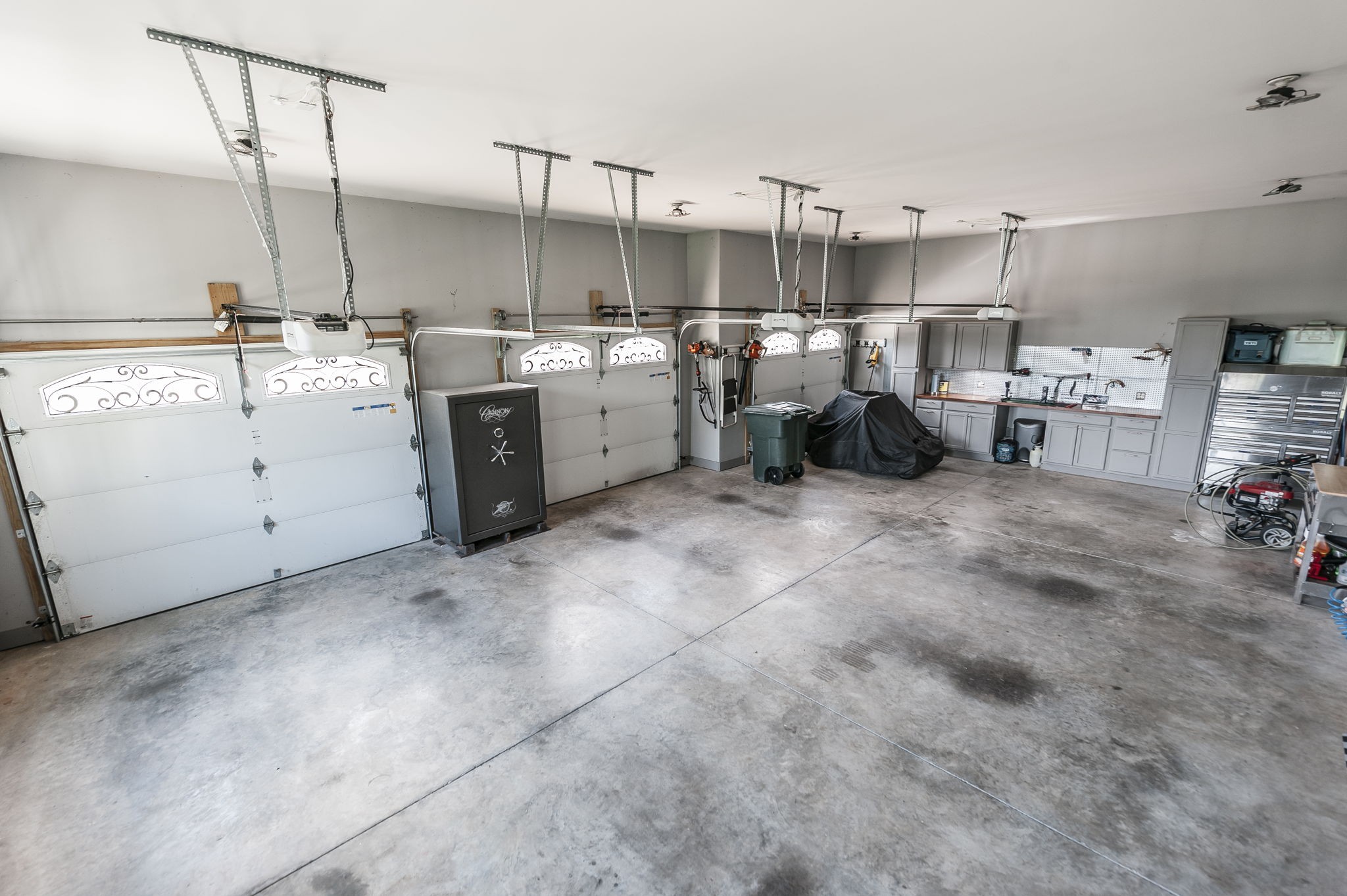 135 Bloomsbury Dr