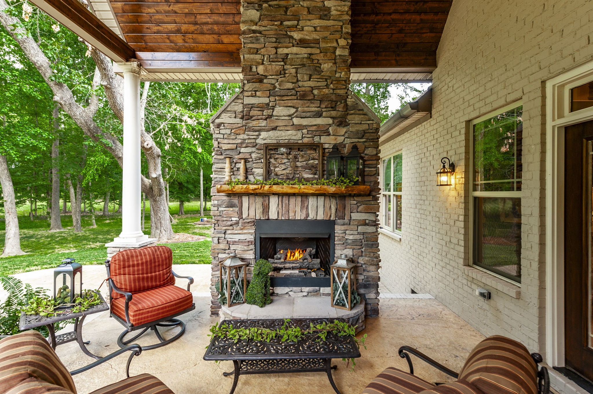 135 Bloomsbury Dr