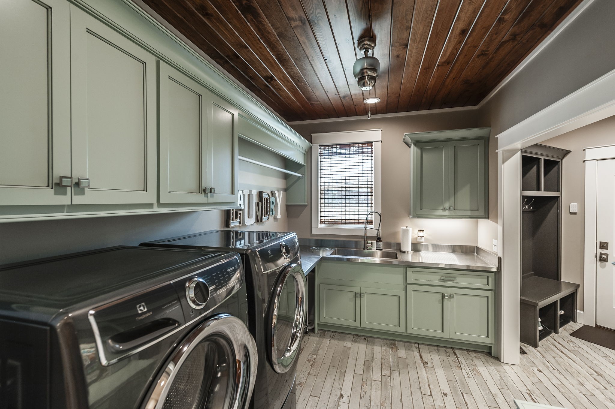 135 Bloomsbury Dr