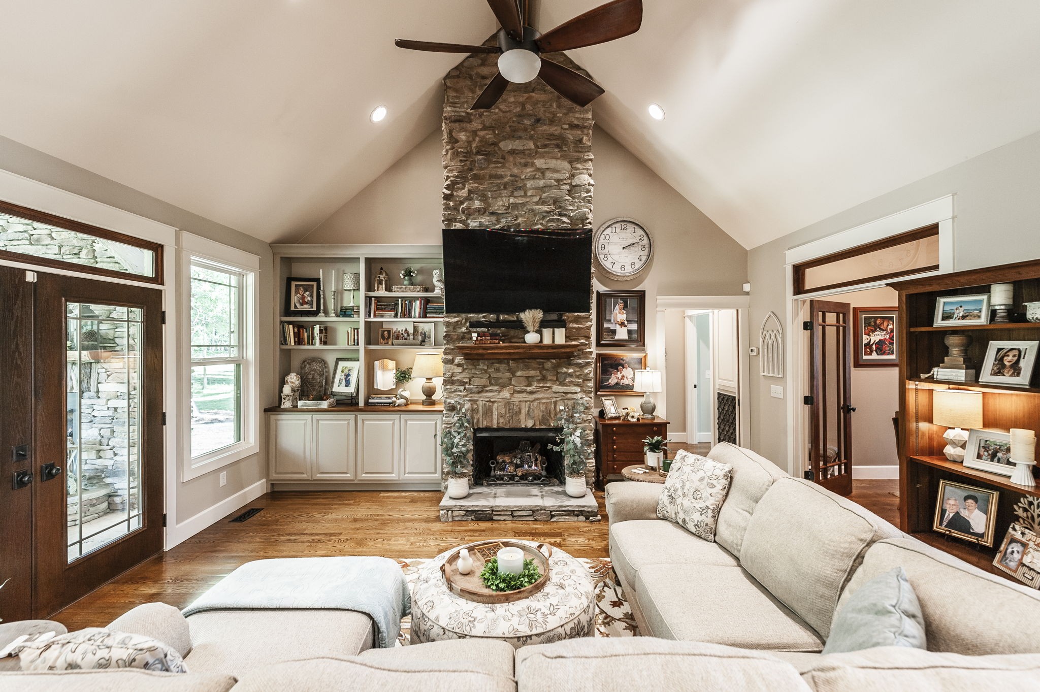 135 Bloomsbury Dr
