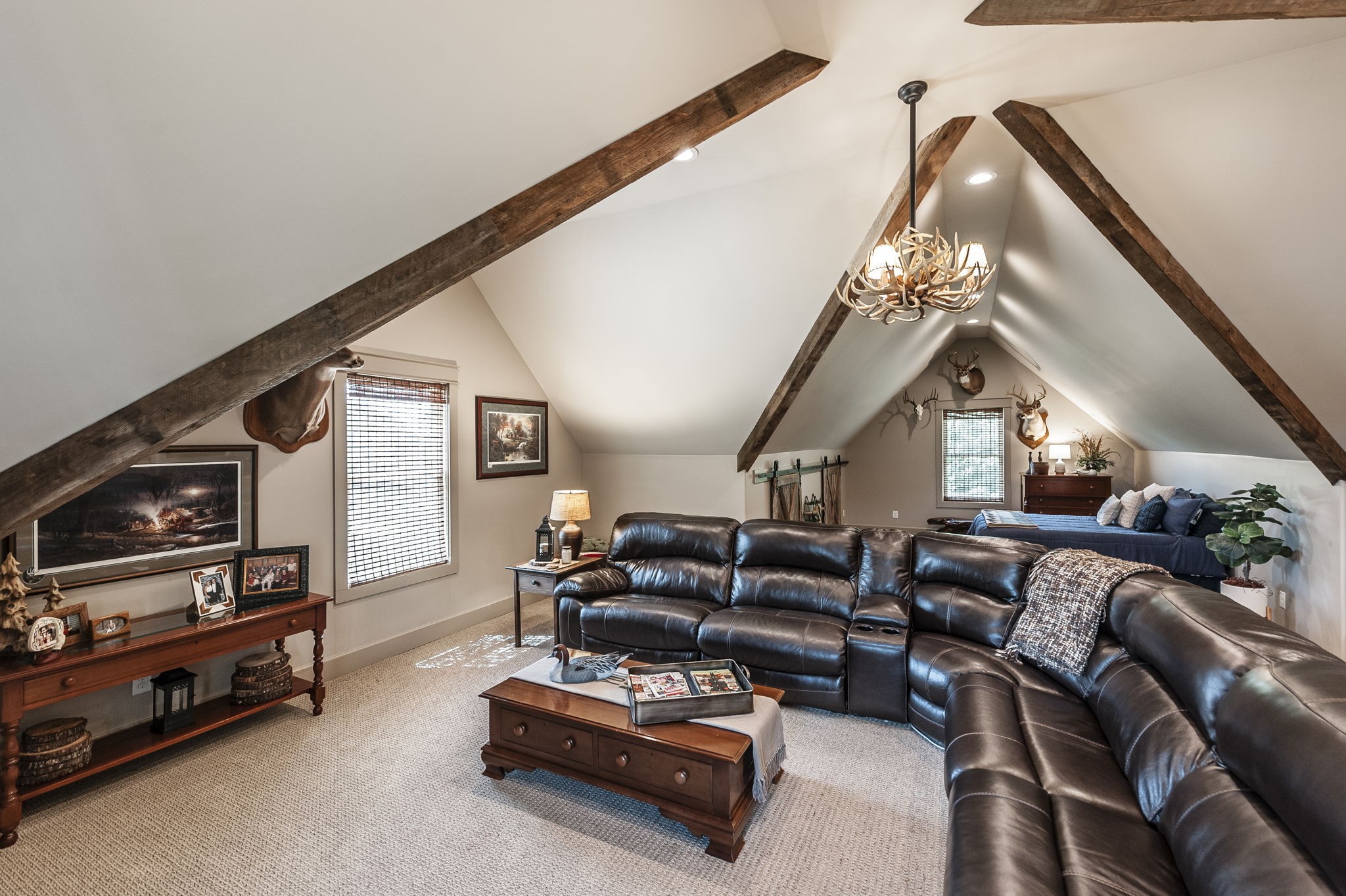135 Bloomsbury Dr