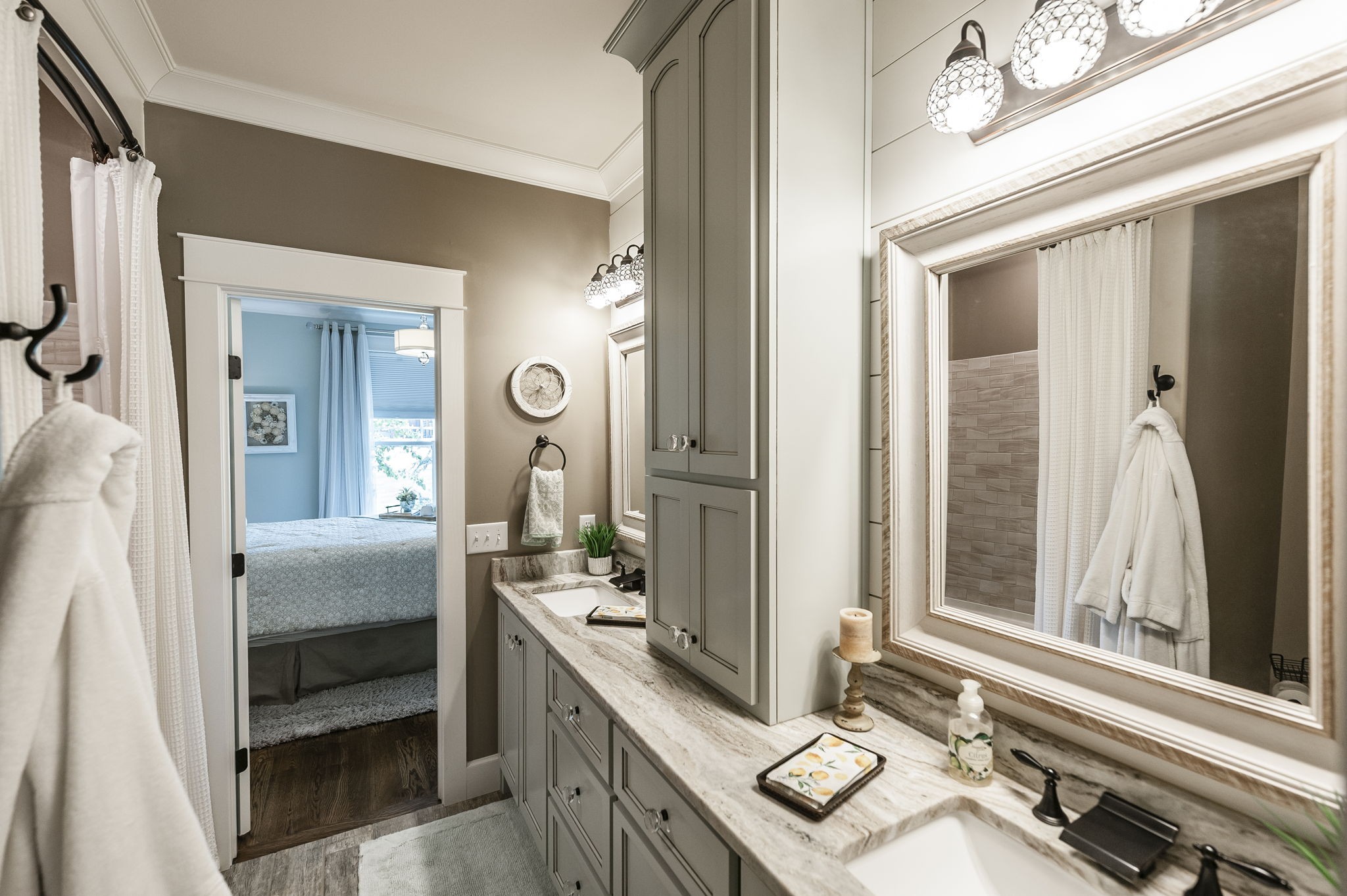 135 Bloomsbury Dr