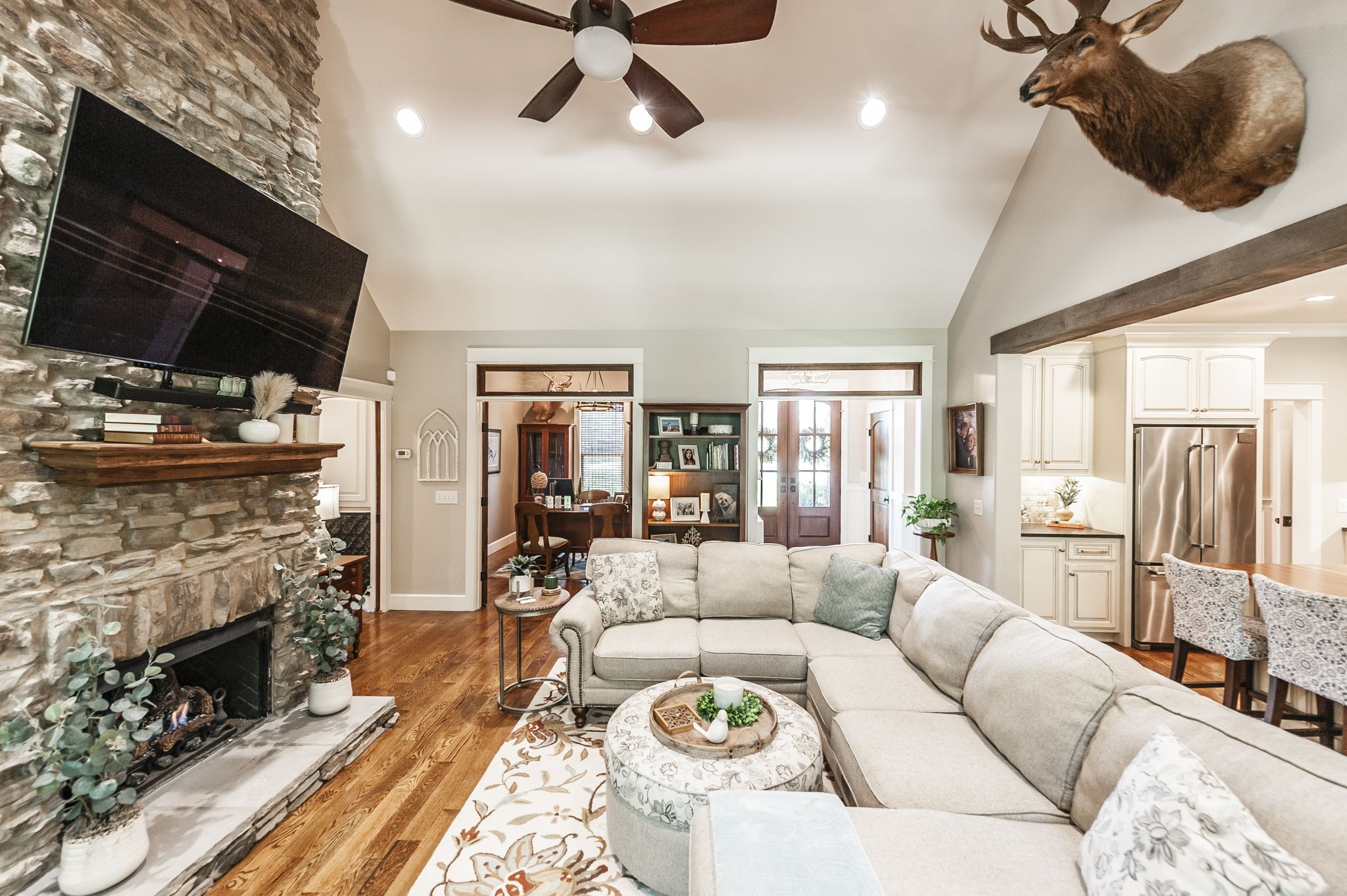 135 Bloomsbury Dr