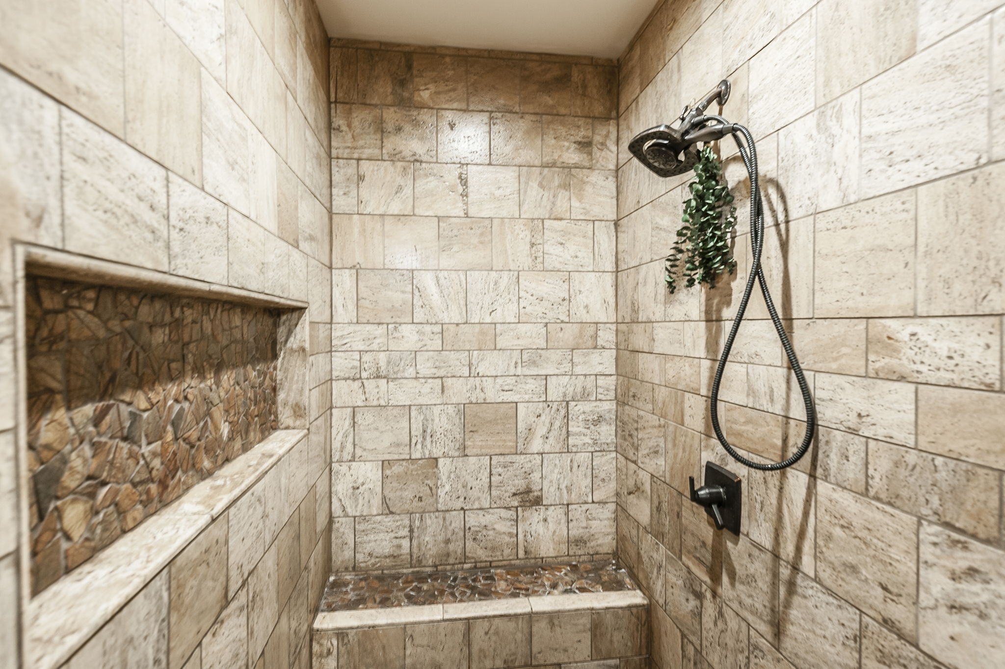 135 Bloomsbury Dr