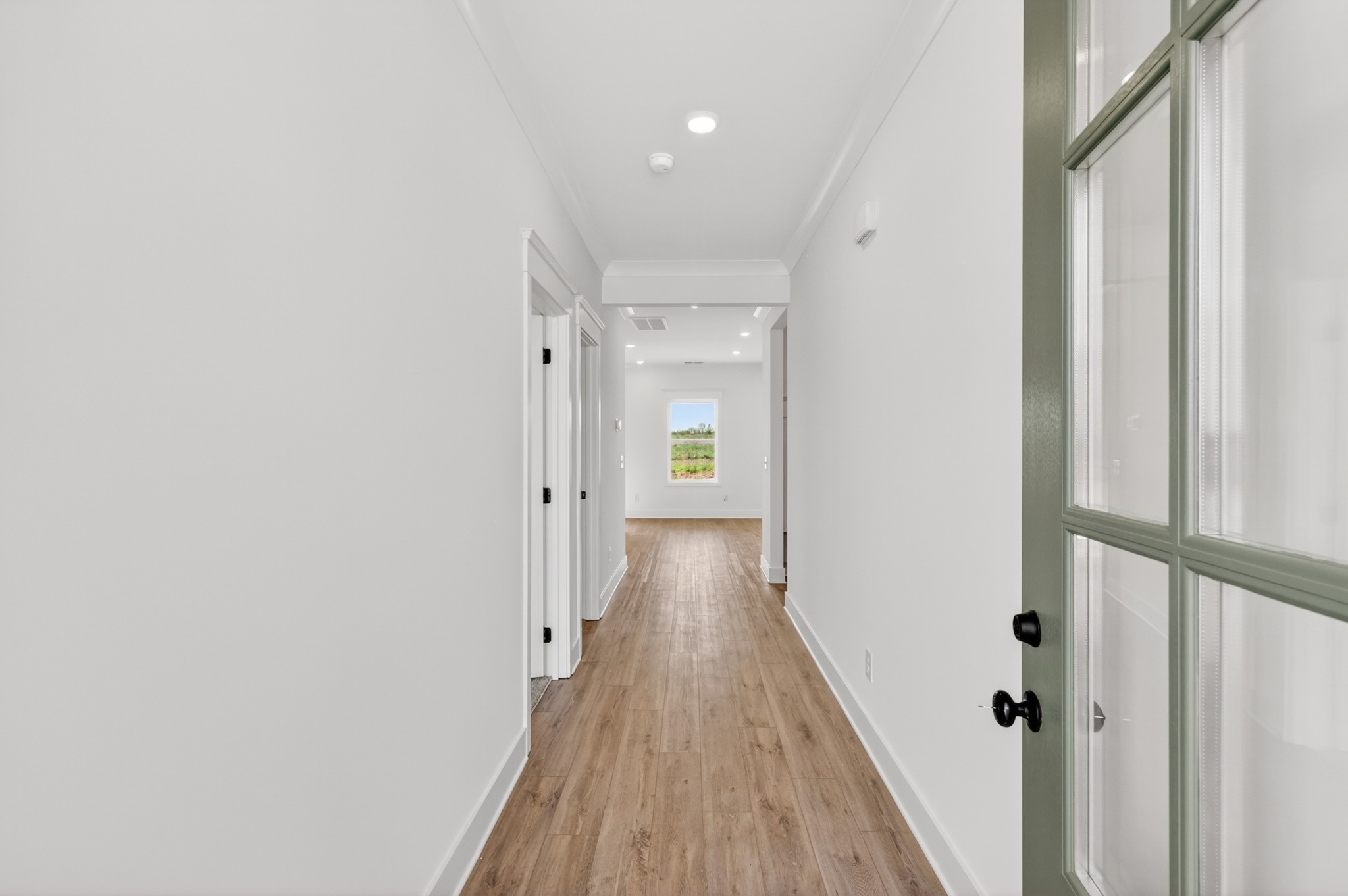 3248 Ventura Ave