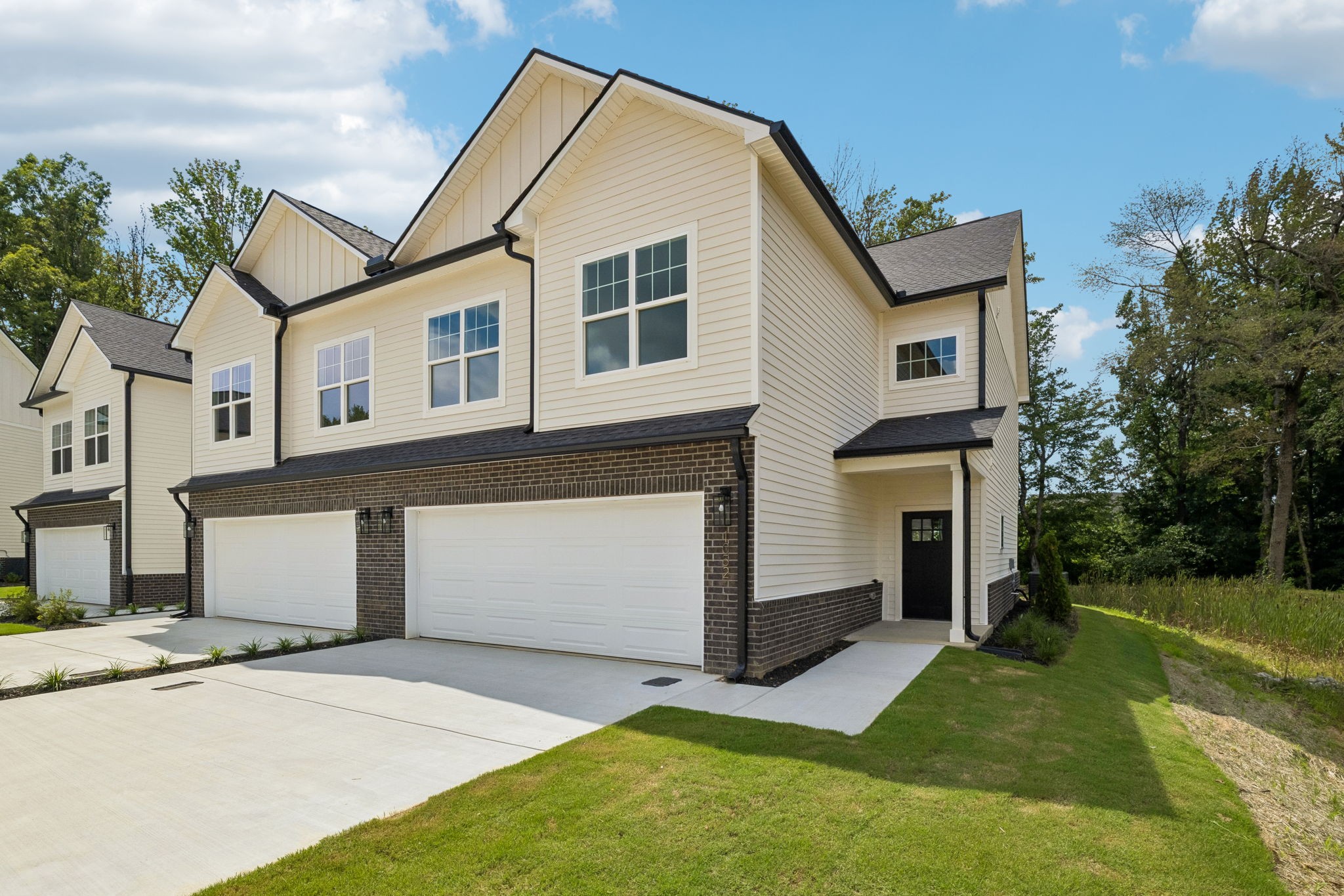 1052 Stagecoach Dr
