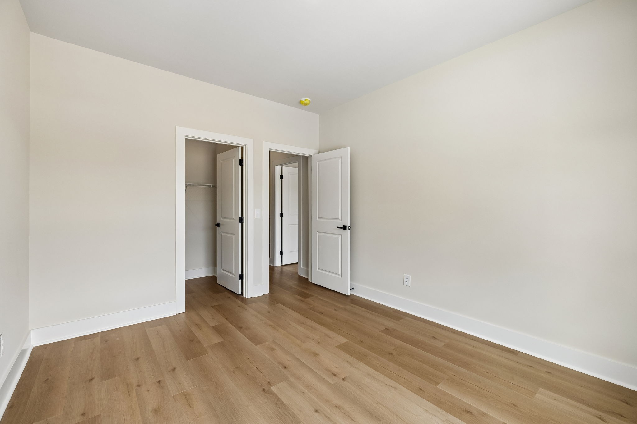 1052 Stagecoach Dr