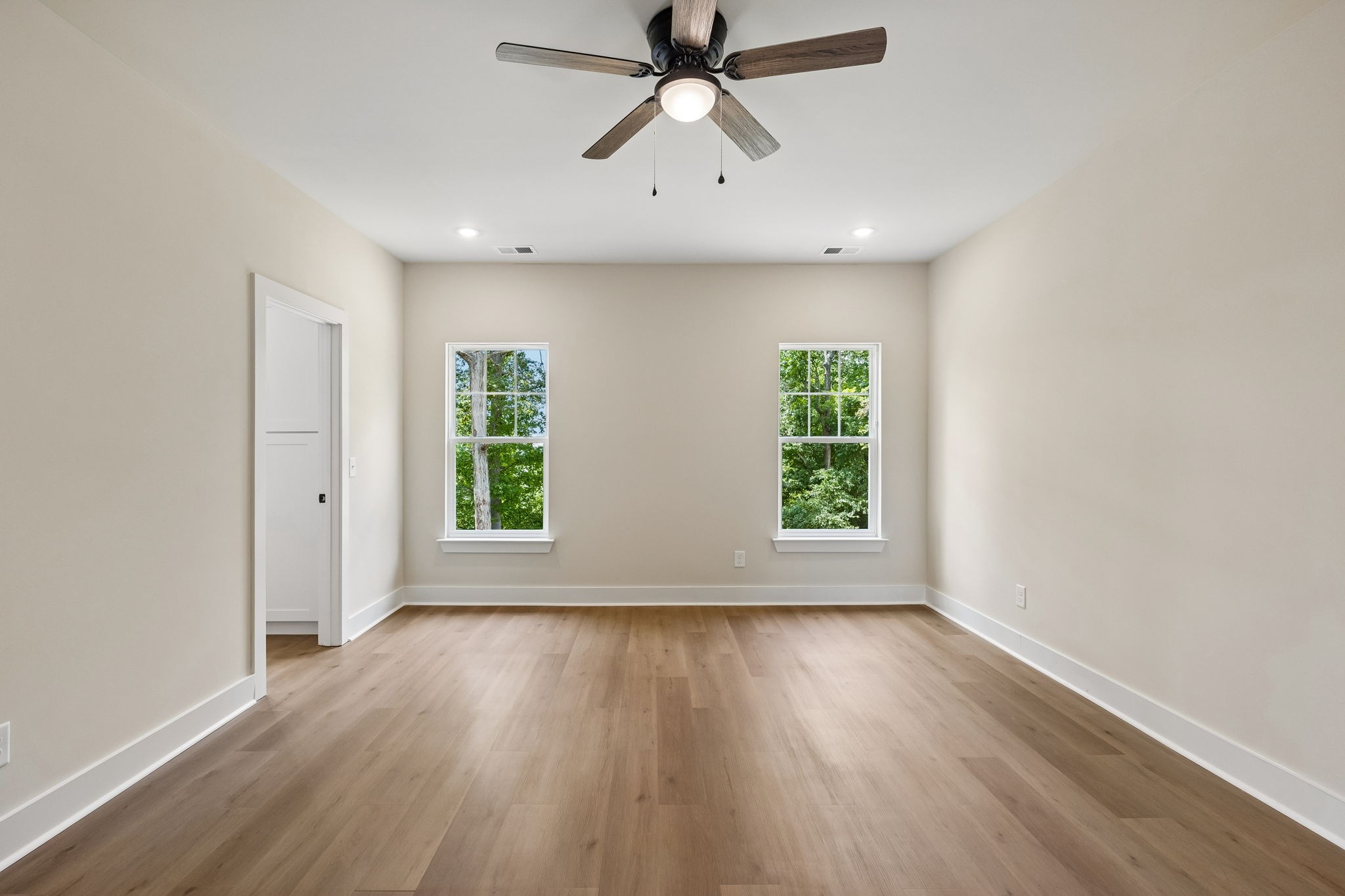1052 Stagecoach Dr