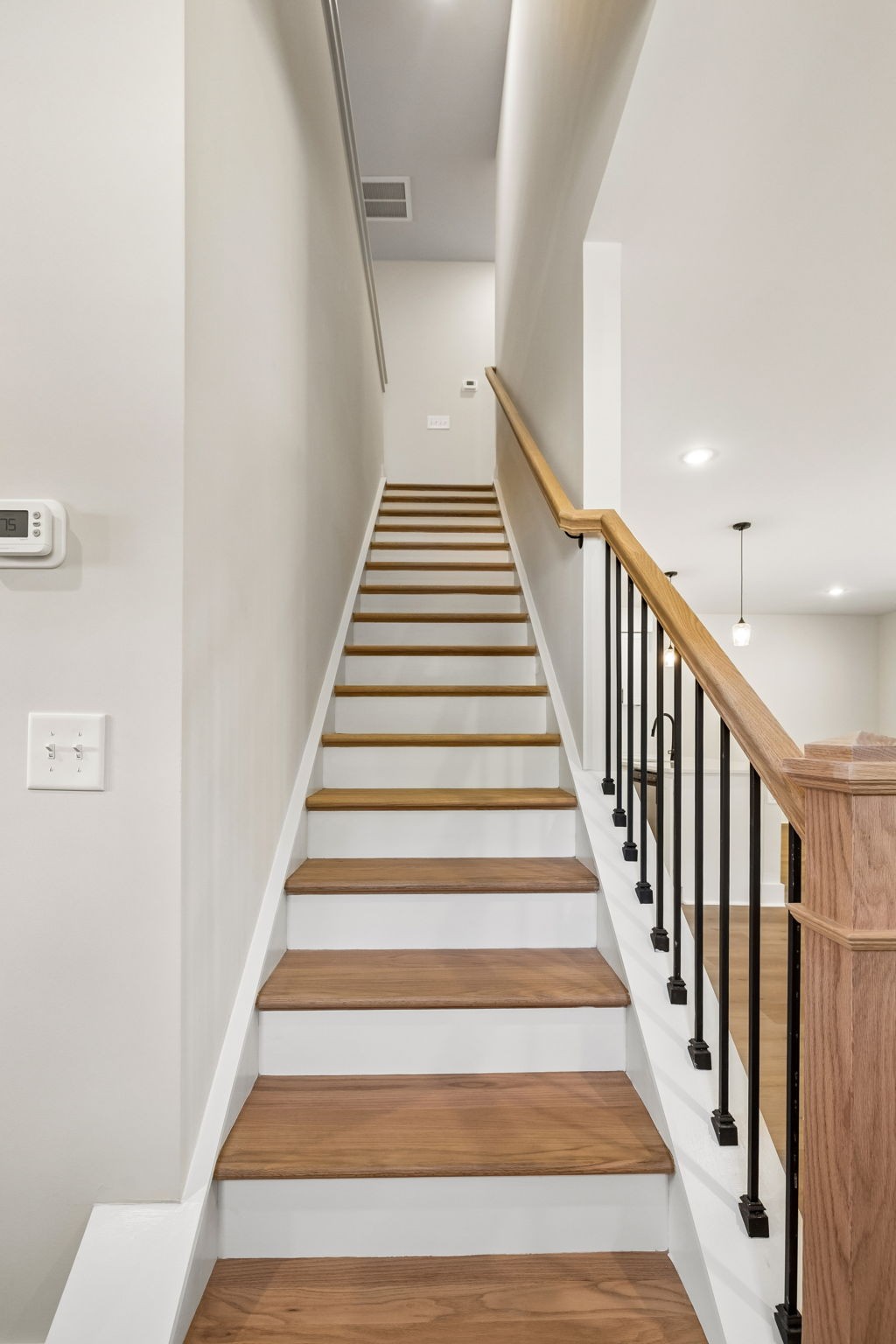1052 Stagecoach Dr