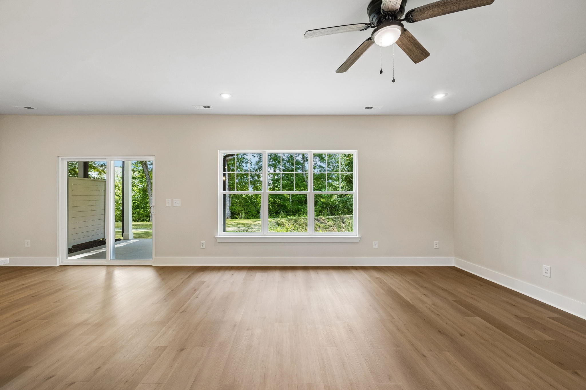 1052 Stagecoach Dr