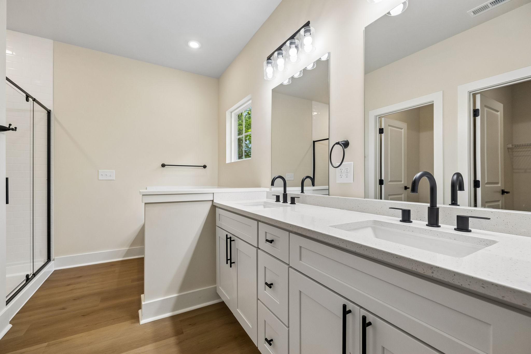 1052 Stagecoach Dr
