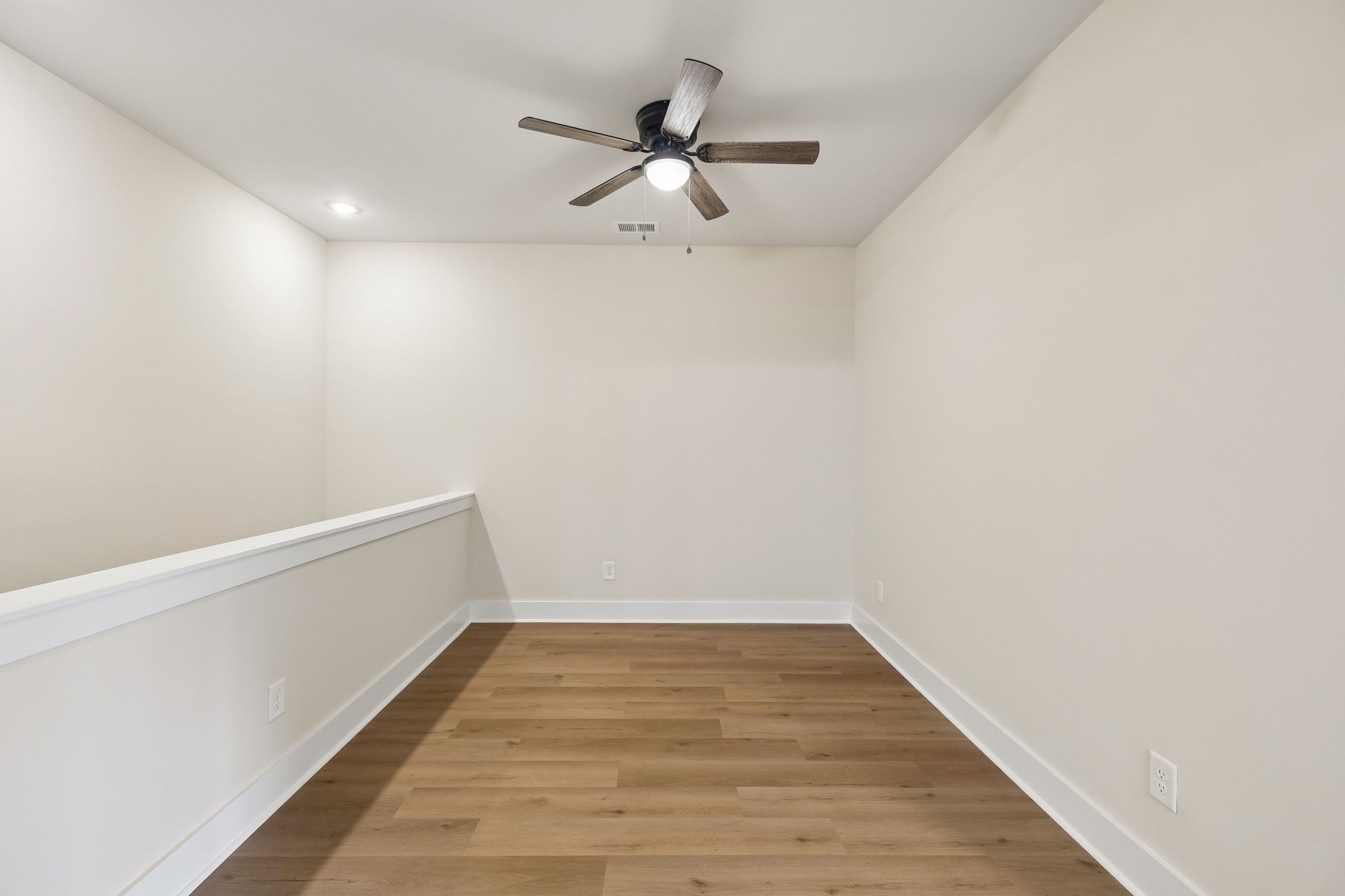 1052 Stagecoach Dr