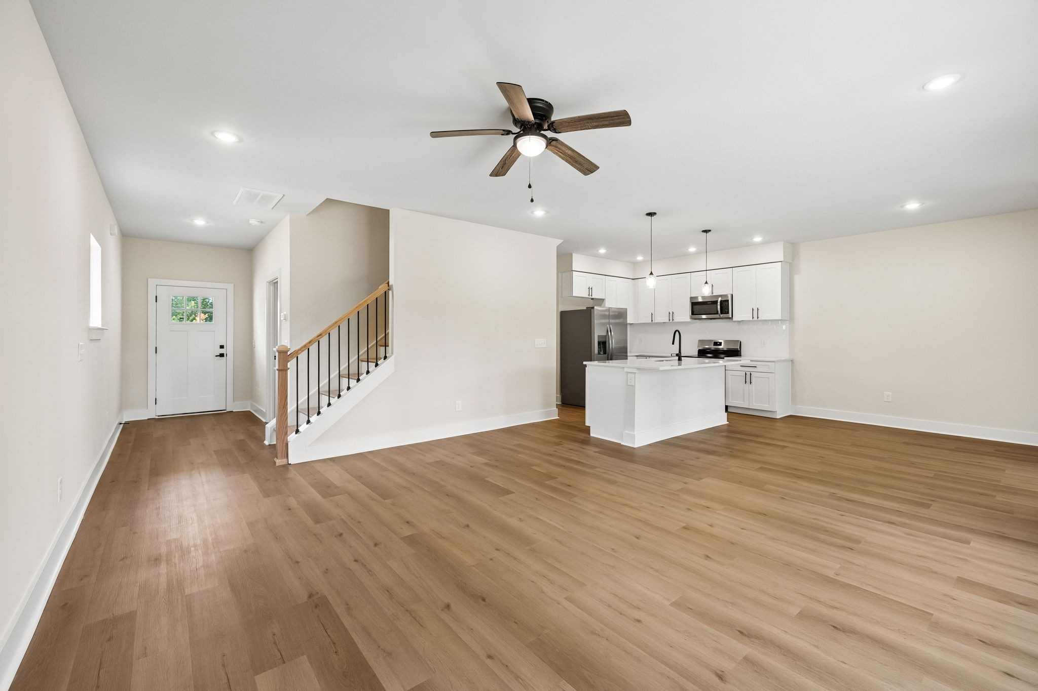 1052 Stagecoach Dr