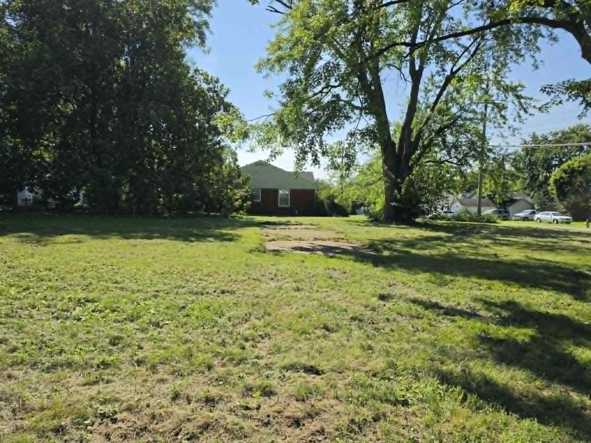 408 Cemetery St