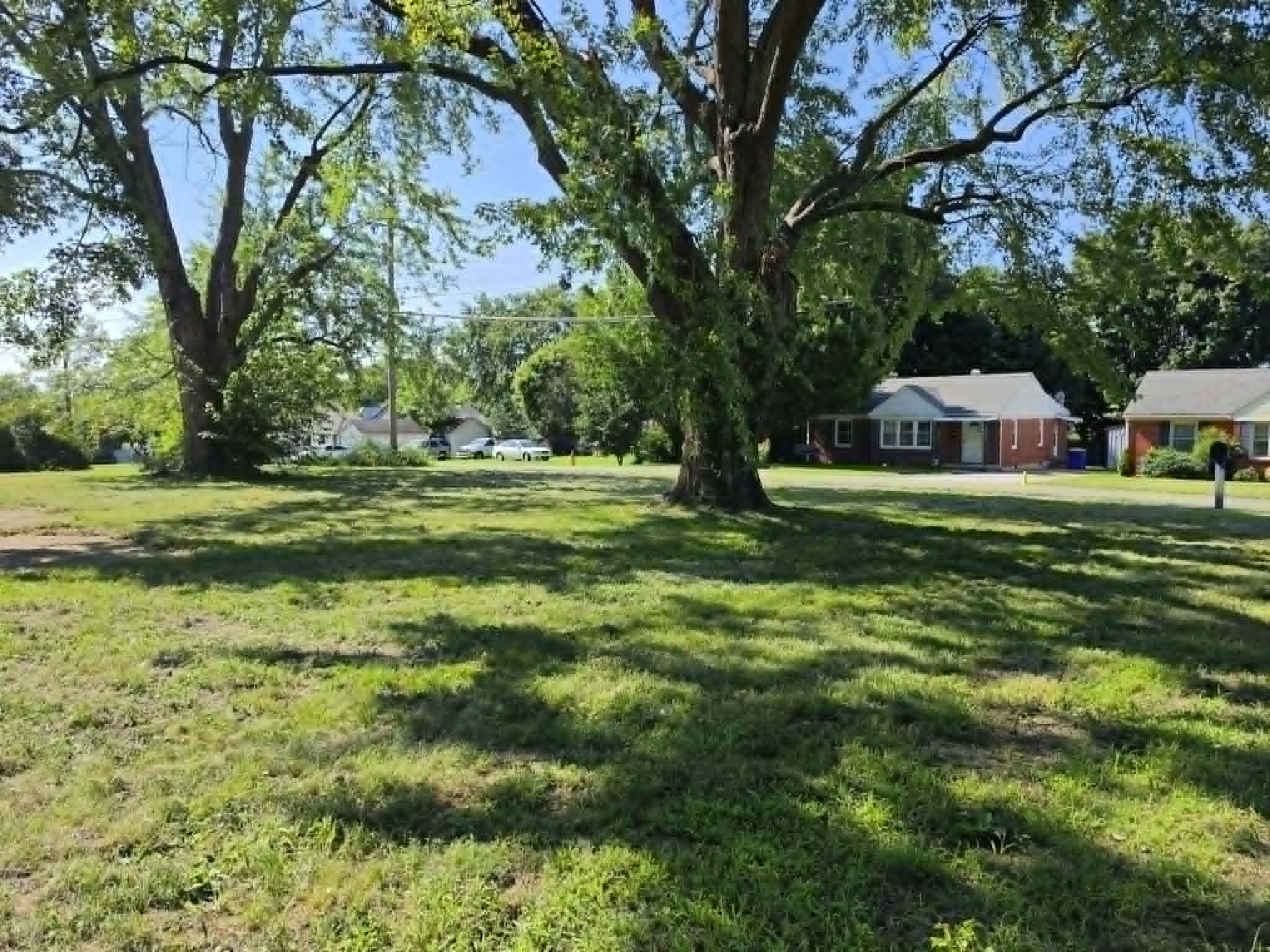 408 Cemetery St