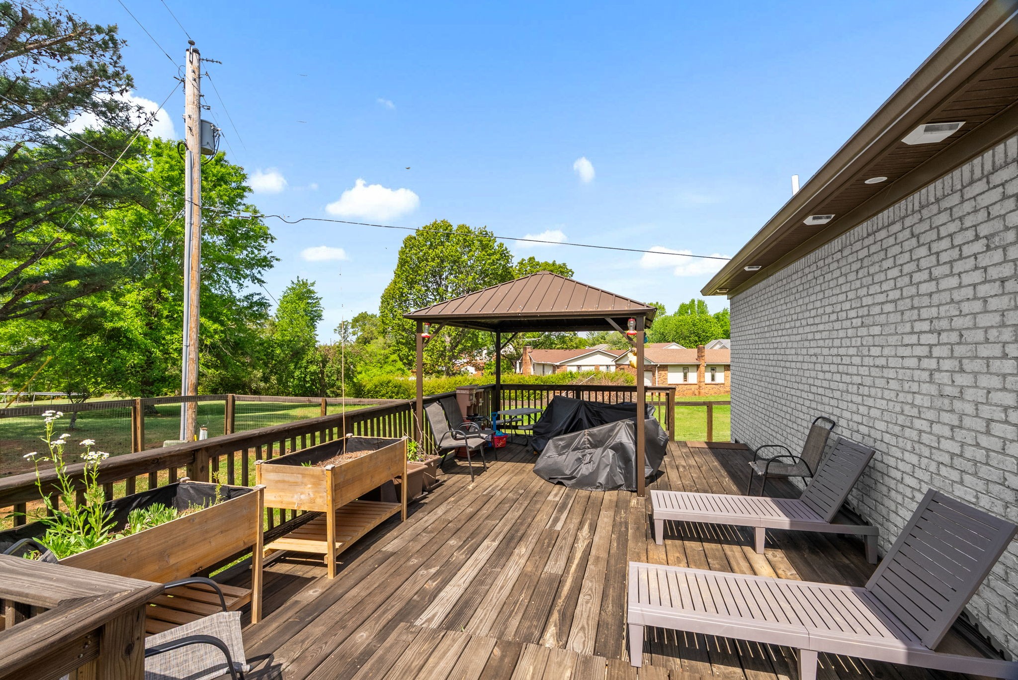 205 Dew Drop Dr