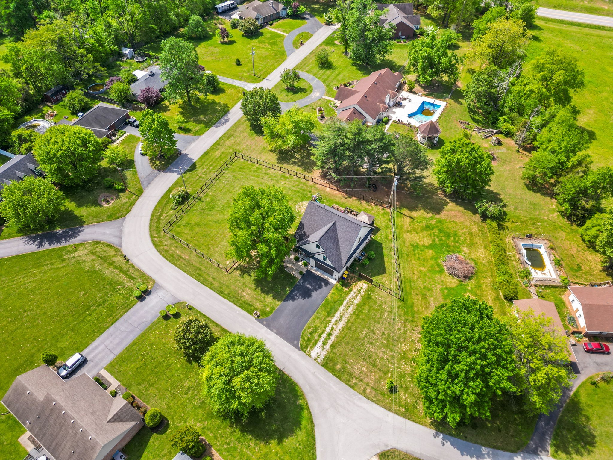 205 Dew Drop Dr