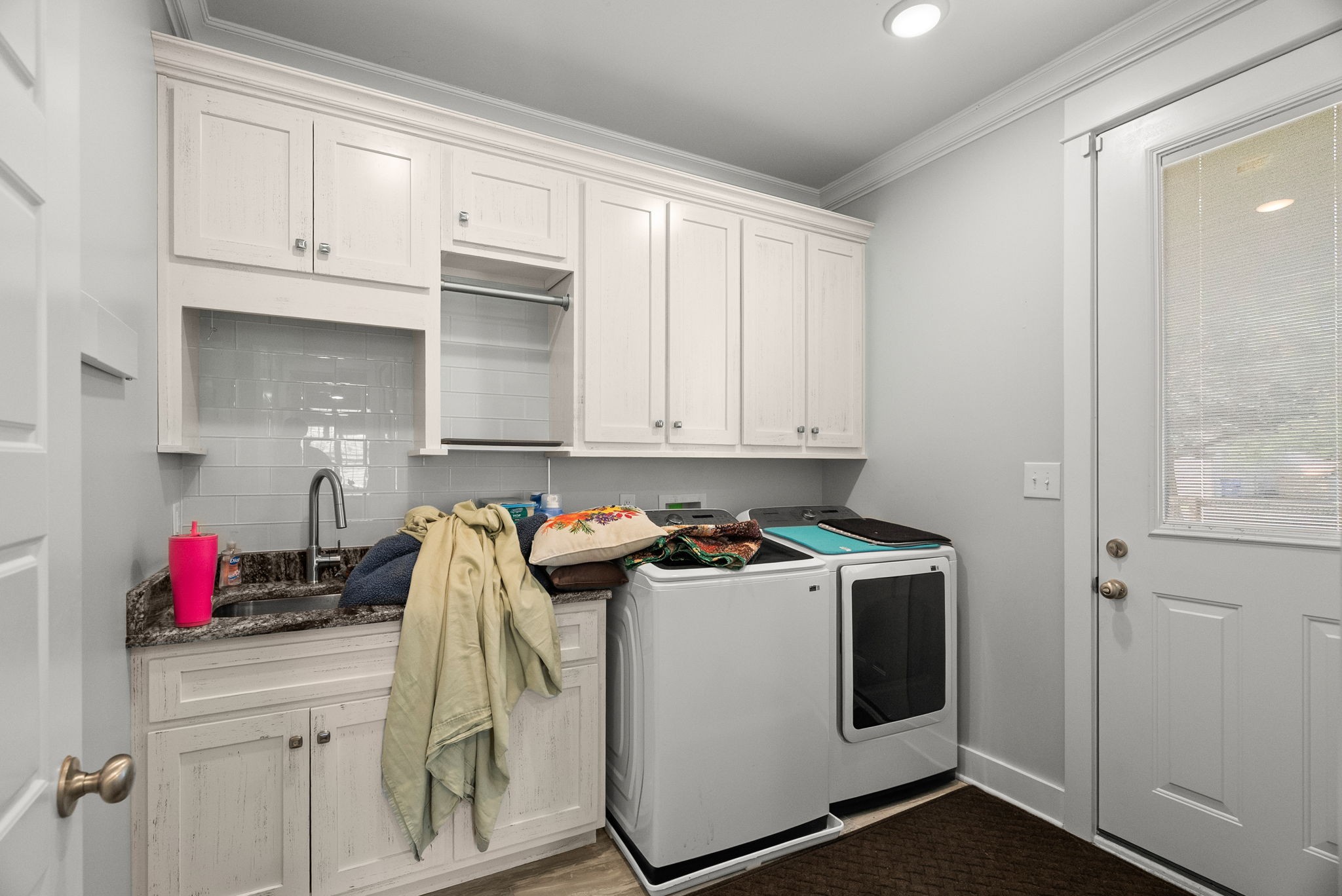 205 Dew Drop Dr