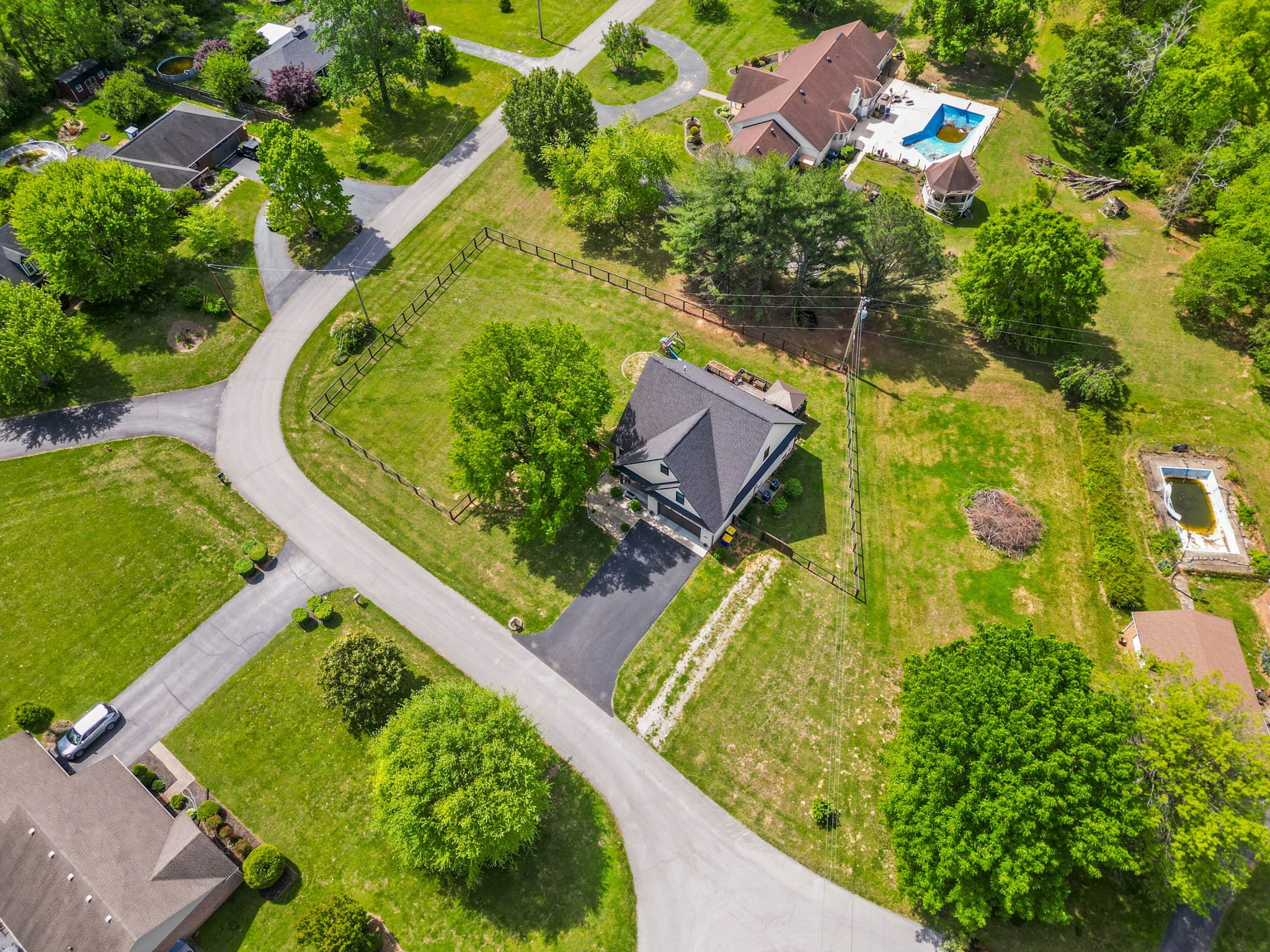 205 Dew Drop Dr
