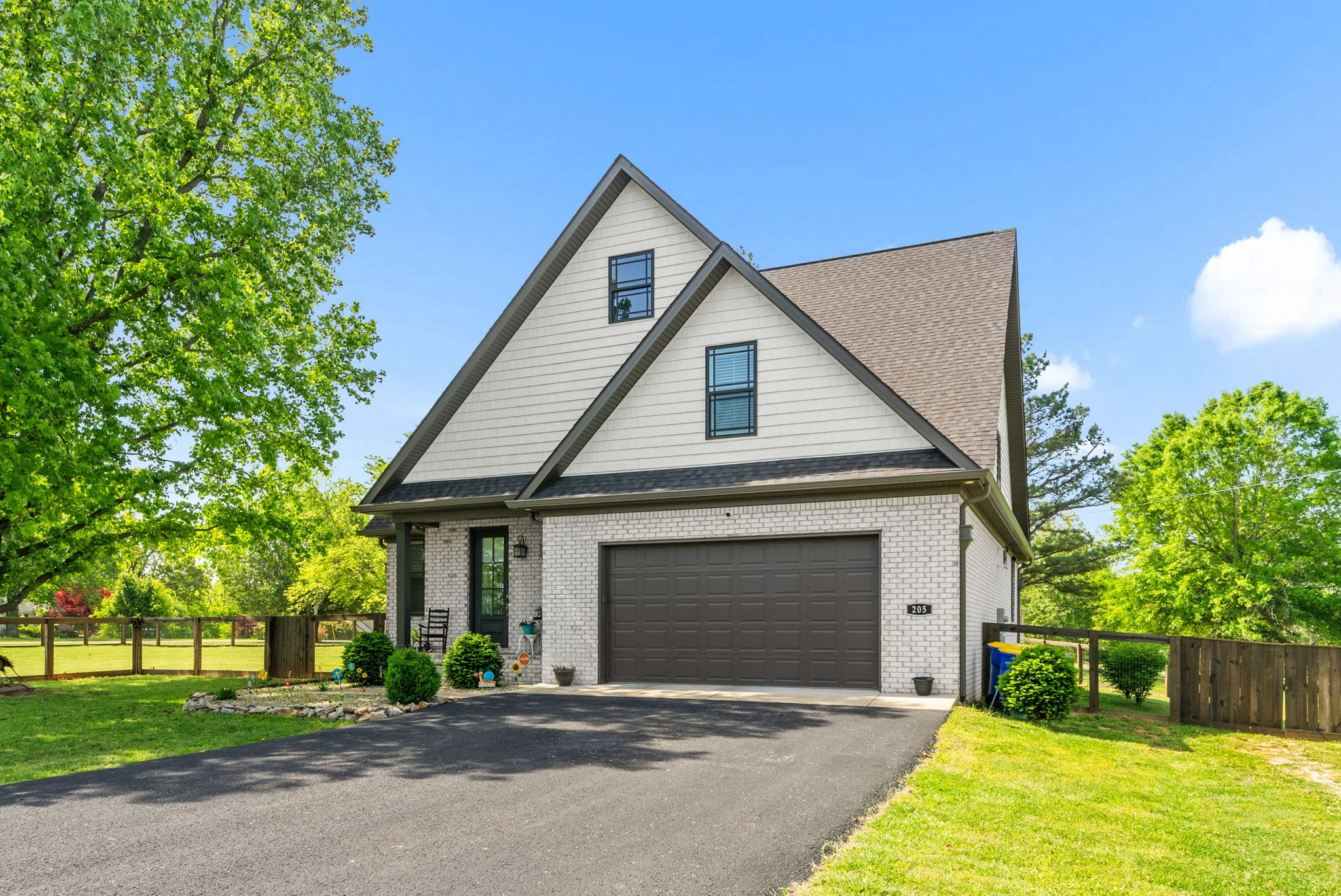 205 Dew Drop Dr
