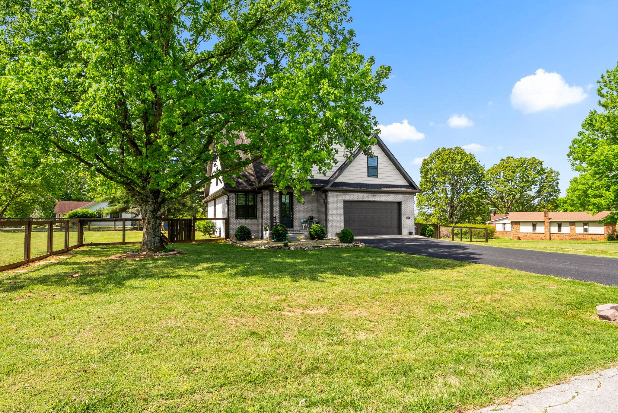 205 Dew Drop Dr
