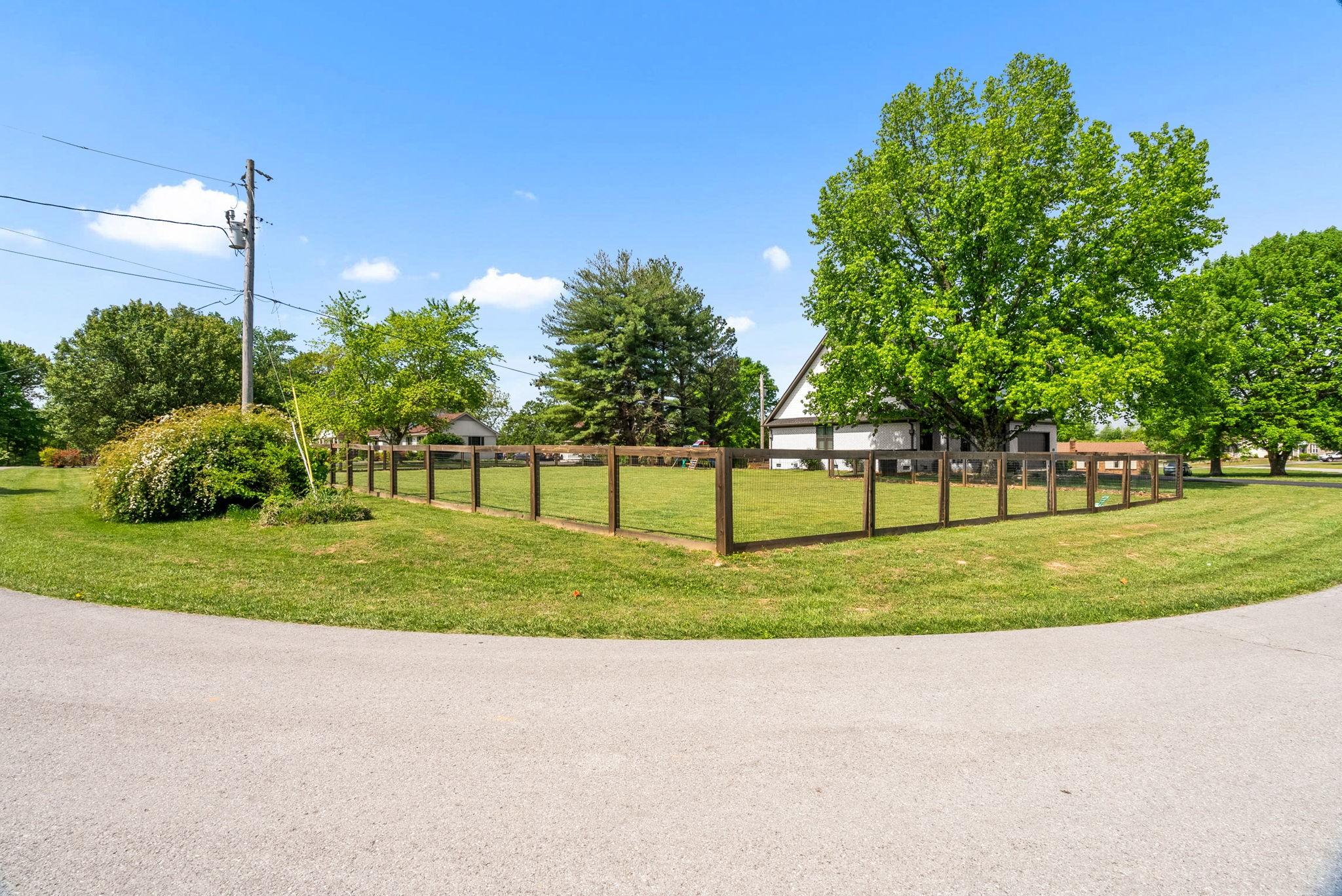 205 Dew Drop Dr