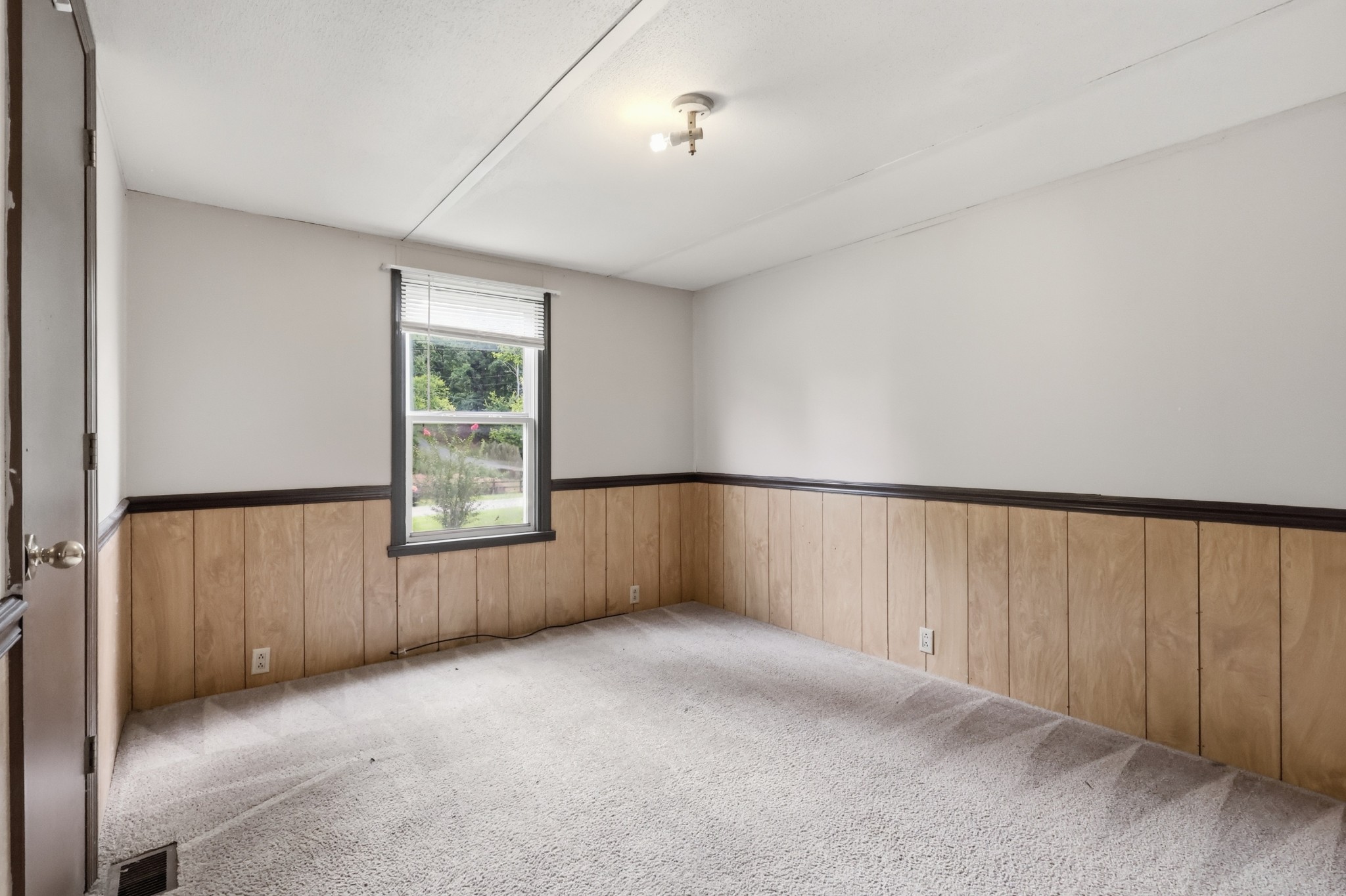 1230 Brandy Hollow Rd