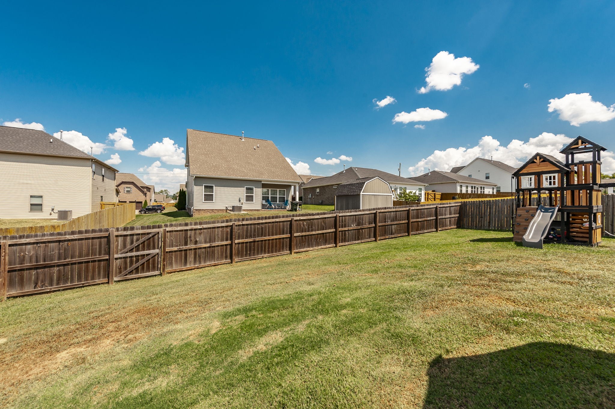 1020 Laurelwood Dr