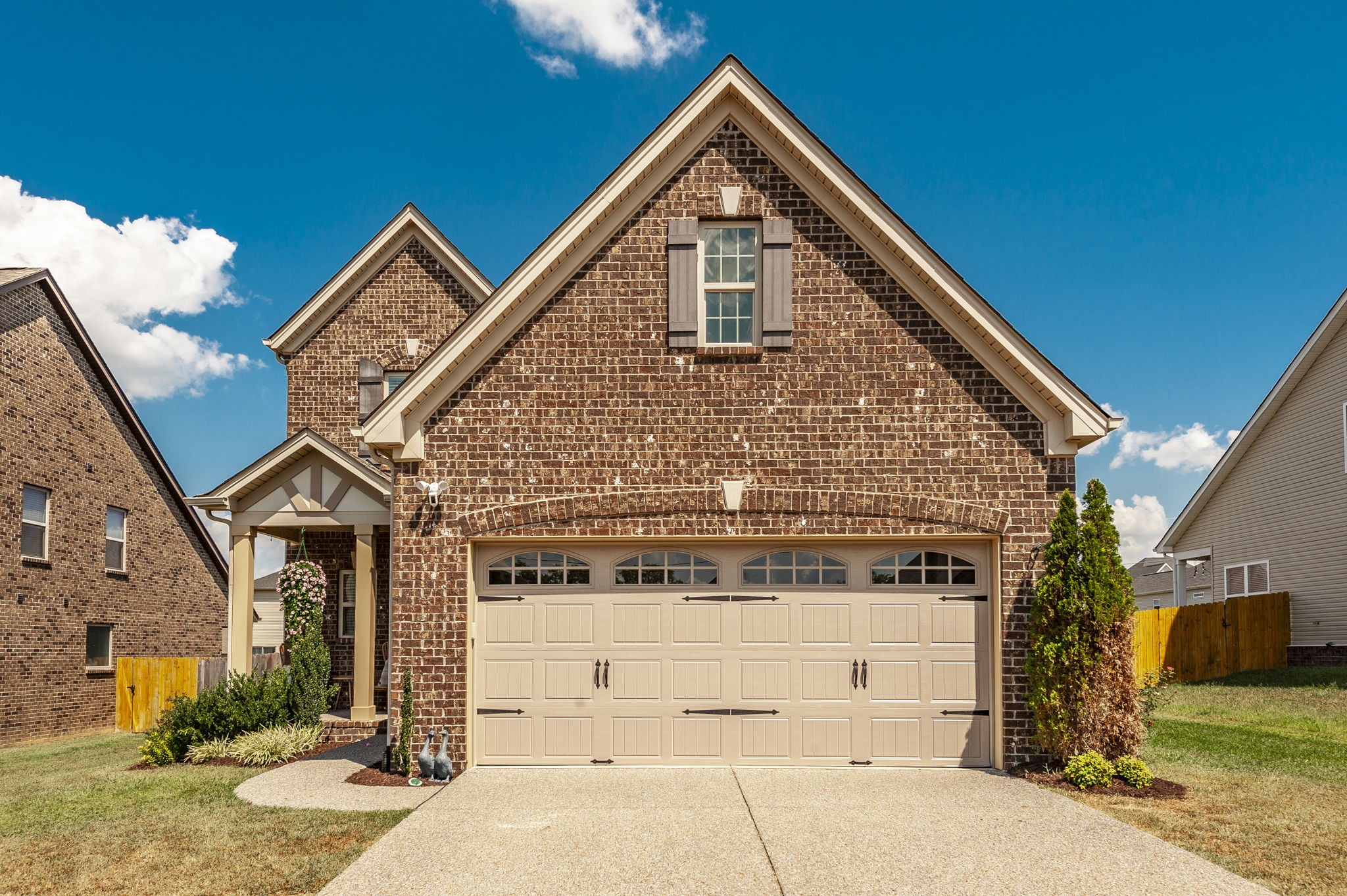 1020 Laurelwood Dr
