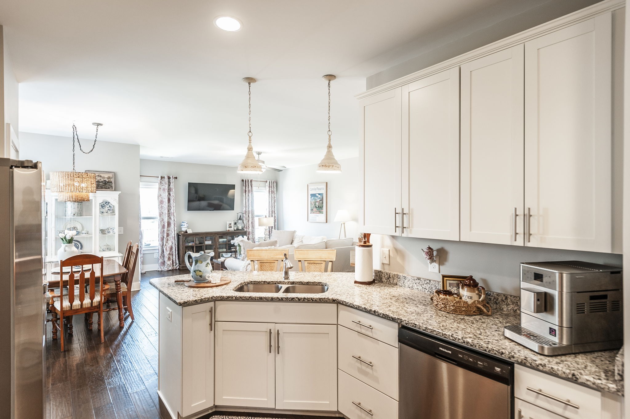 1020 Laurelwood Dr