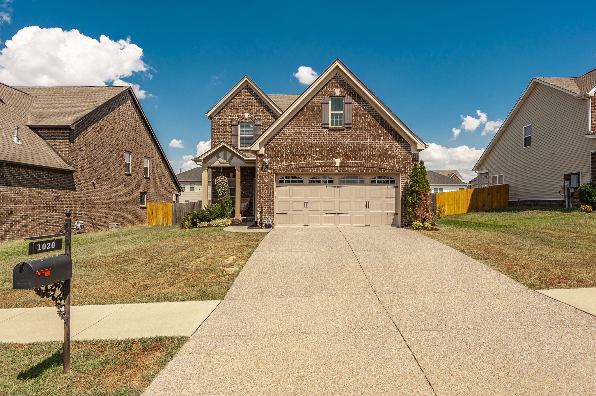 1020 Laurelwood Dr