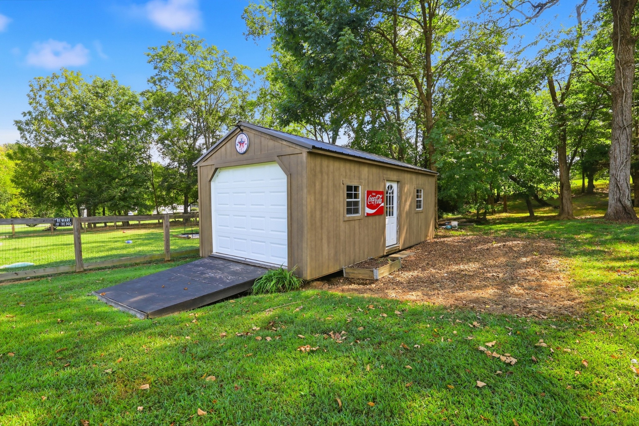 405 Tom Link Rd