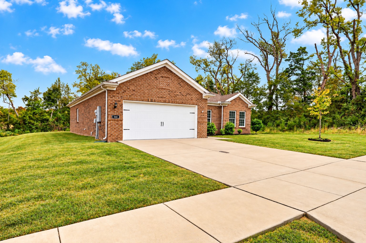 560 Fredericksburg Dr